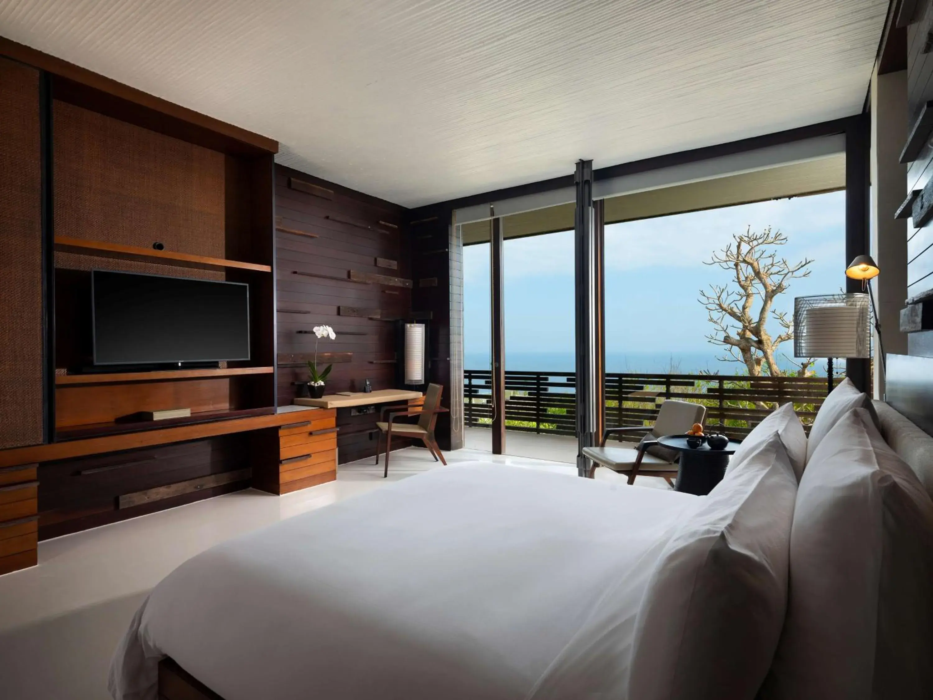Photo of the whole room, Bed in Alila Villas Uluwatu Photo of the whole room, Bed in Alila Villas Uluwatu