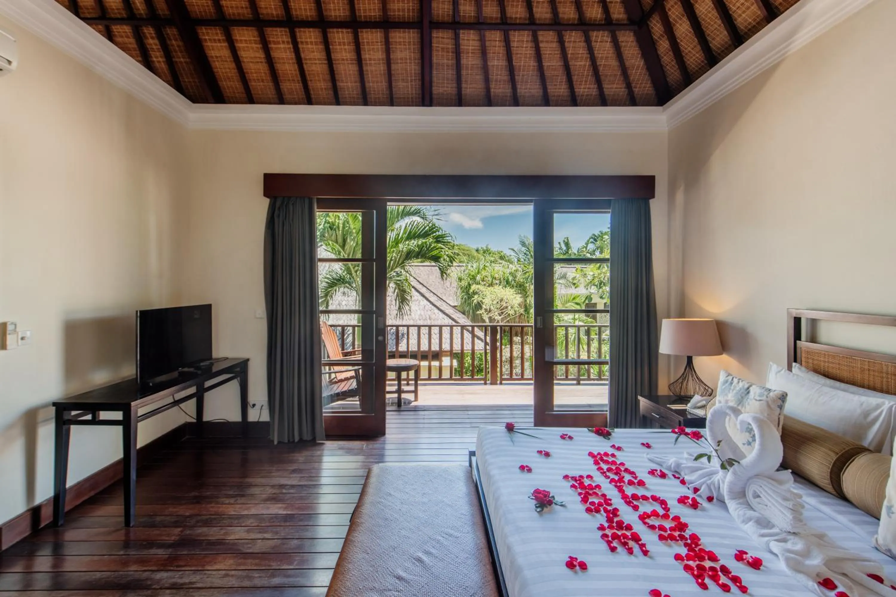 Bed in Karma Kandara