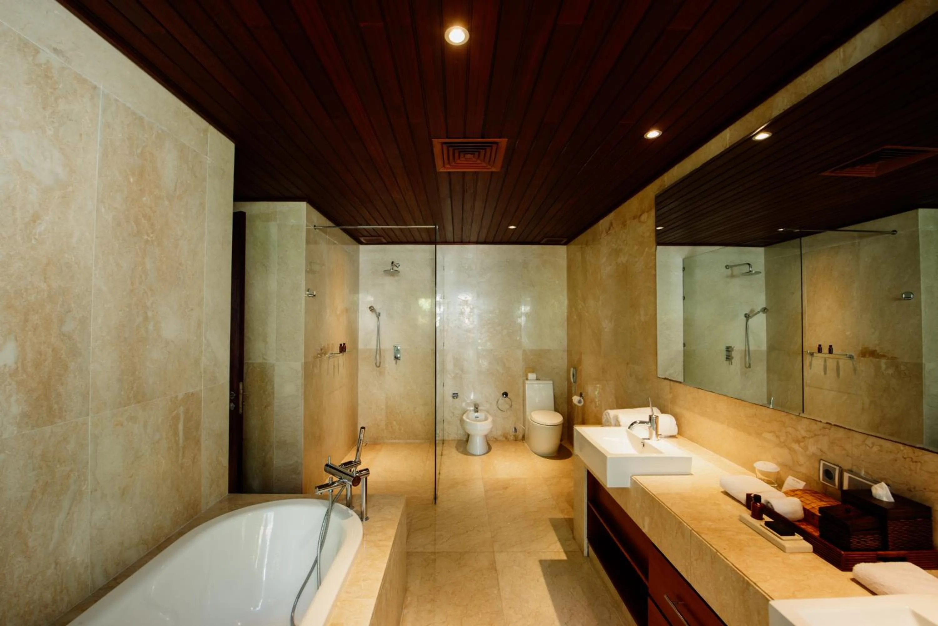 Shower in Karma Kandara