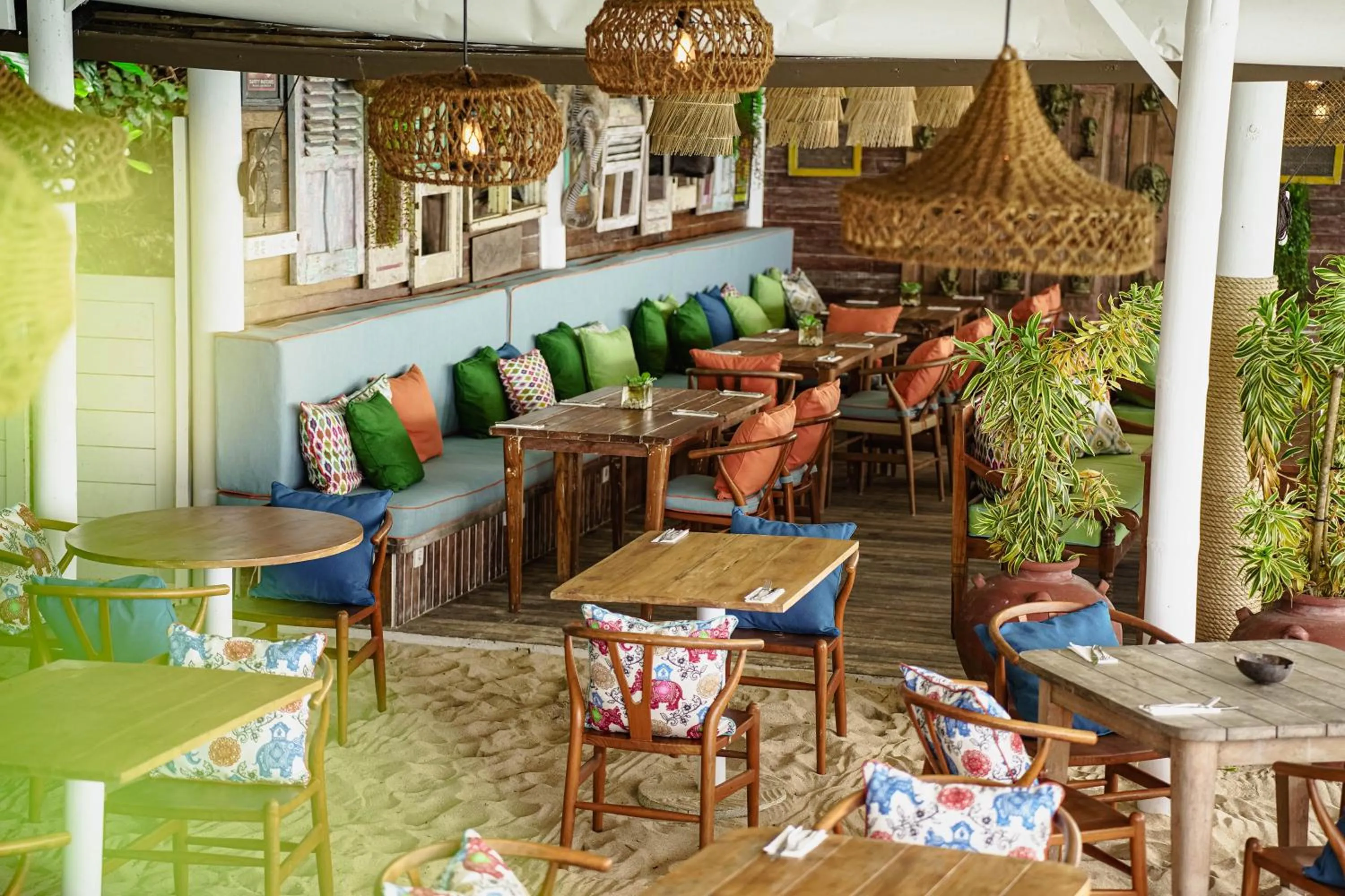 Restaurant/places to eat in Karma Kandara