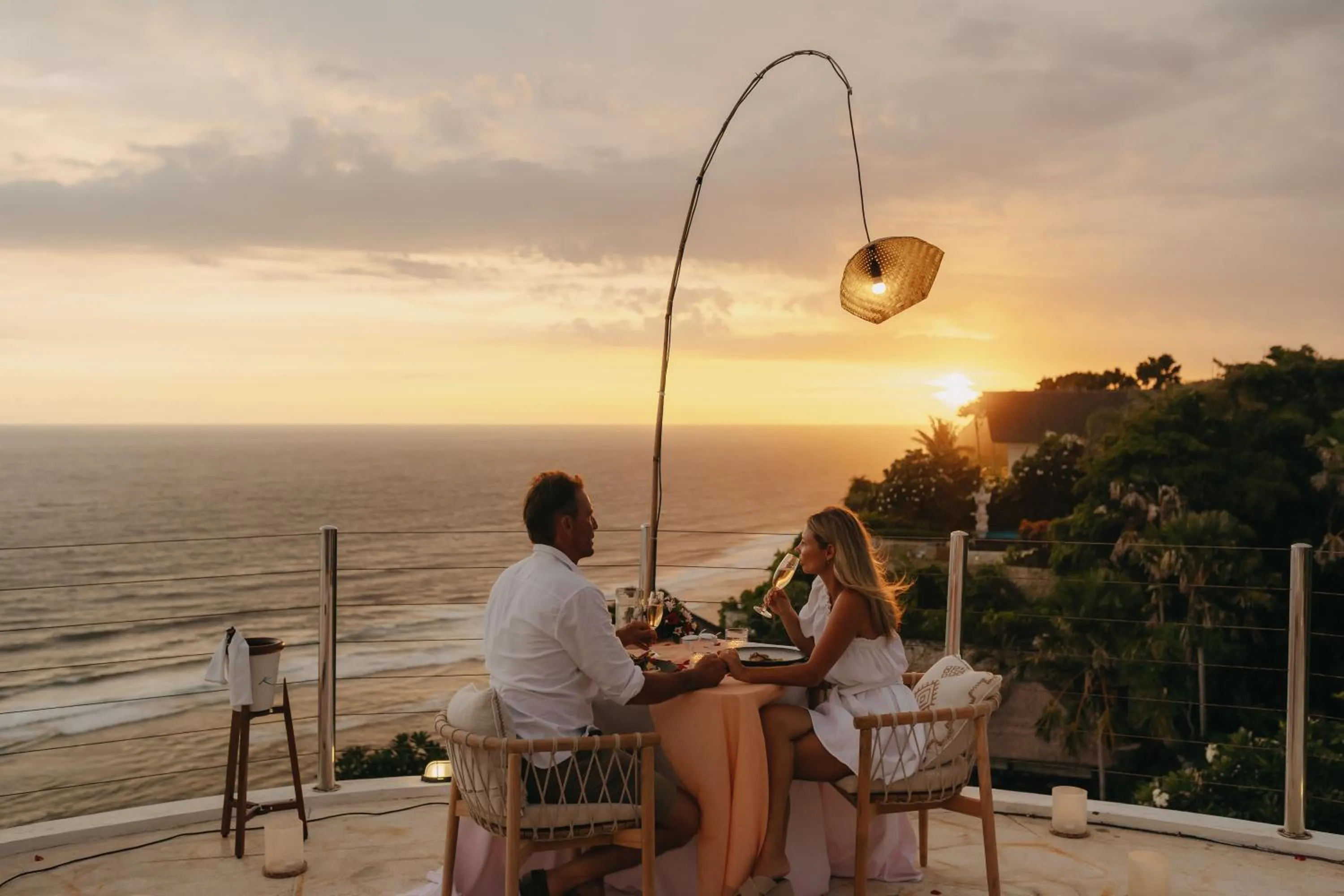 Restaurant/places to eat in Karma Kandara