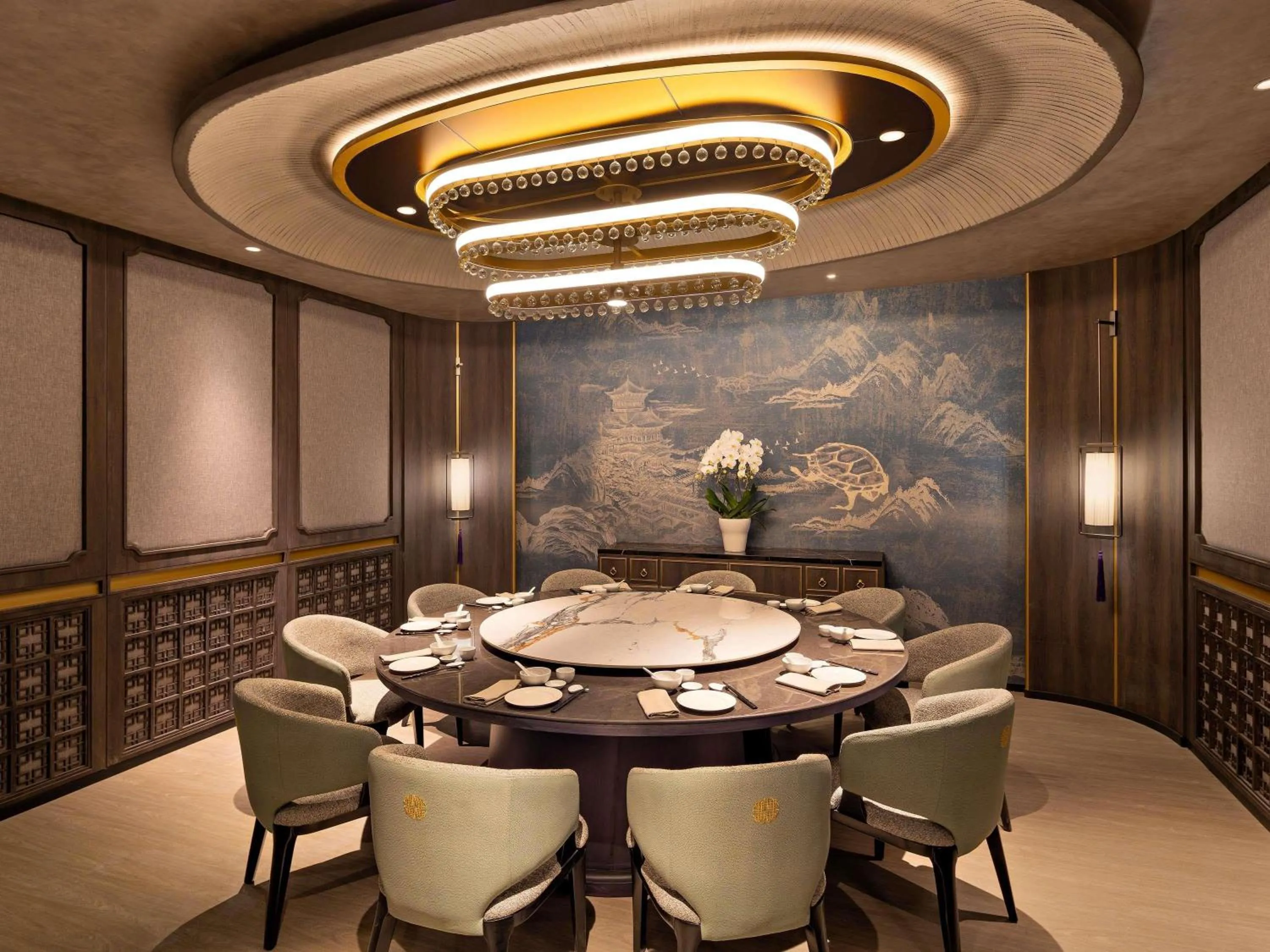 Restaurant/places to eat in Mövenpick Hotel Jakarta City Centre