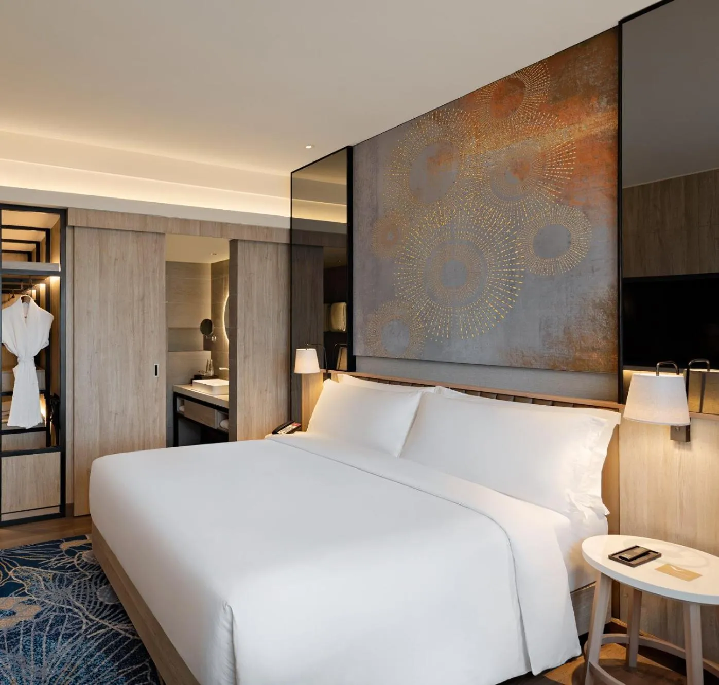 Bed in Mövenpick Hotel Jakarta City Centre