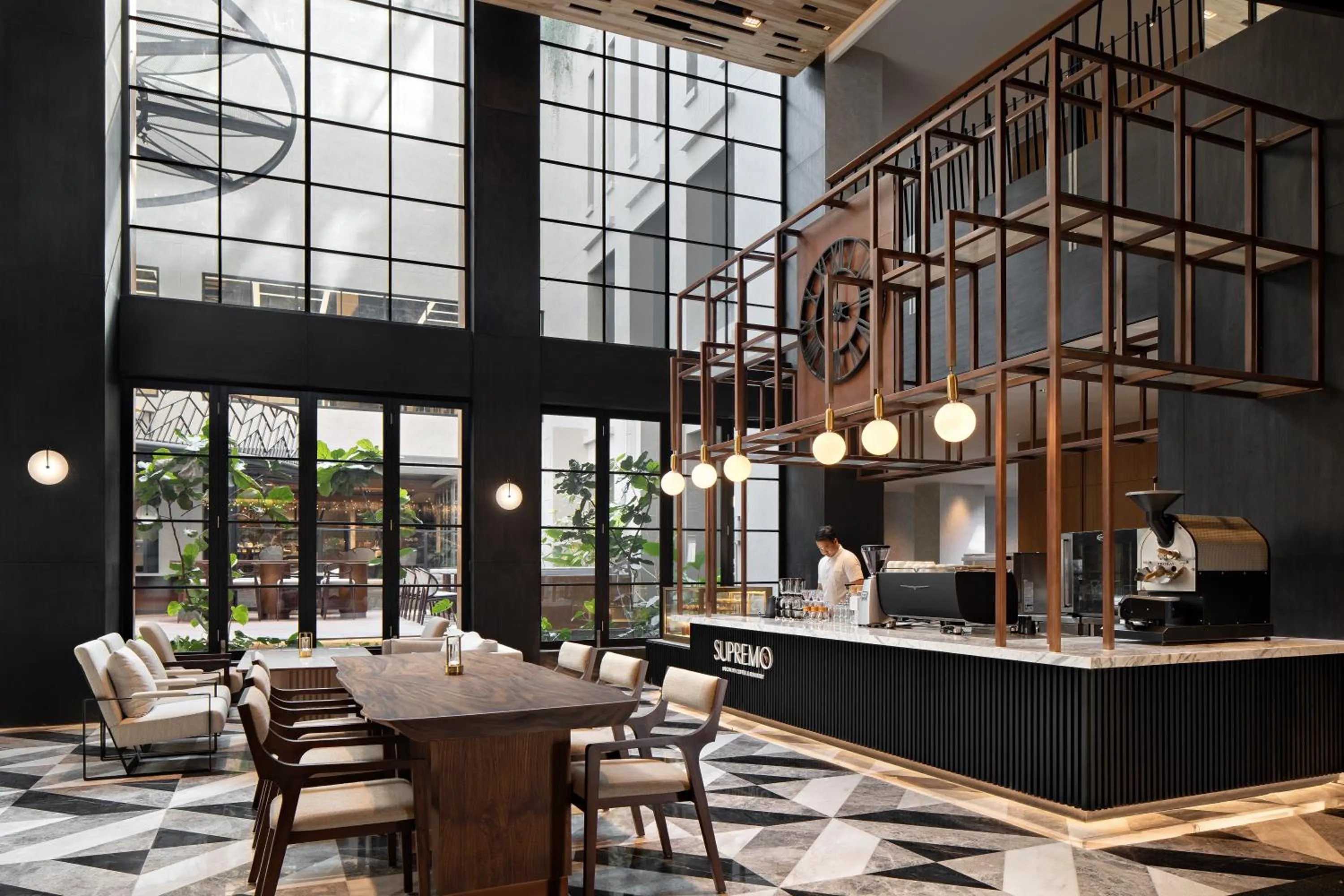 Restaurant/places to eat in Mövenpick Hotel Jakarta City Centre