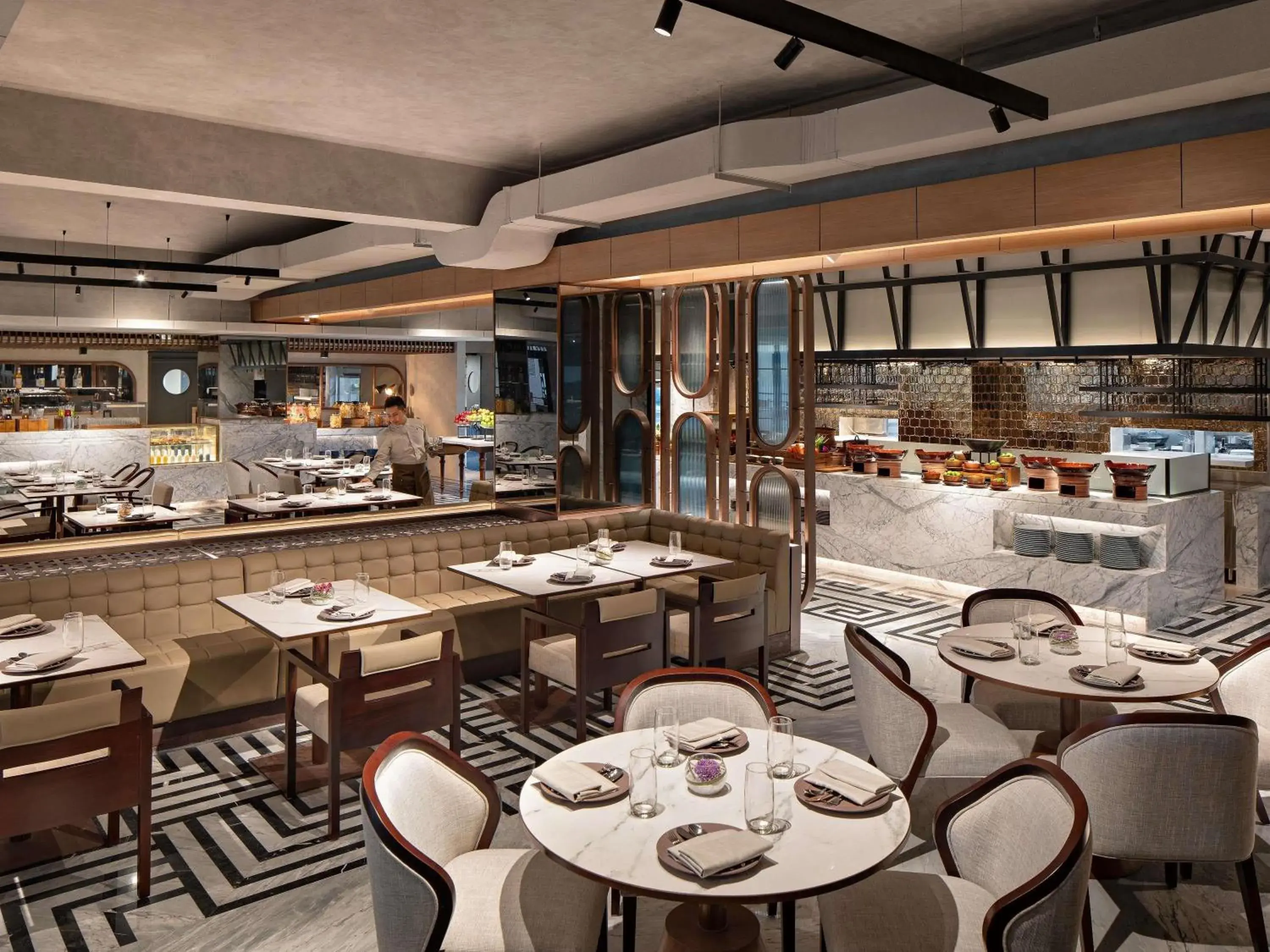 Restaurant/places to eat in Mövenpick Hotel Jakarta City Centre Restaurant/places to eat in Mövenpick Hotel Jakarta City Centre