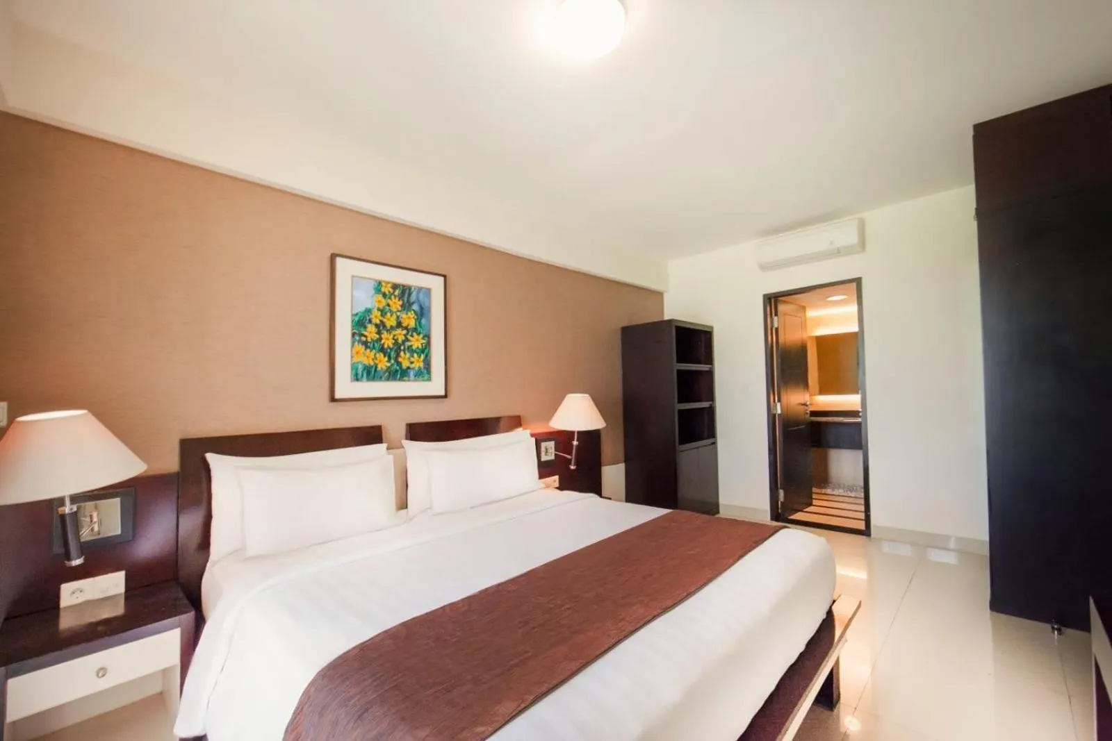 Bedroom, Bed in Aston Kuta Hotel and Residence