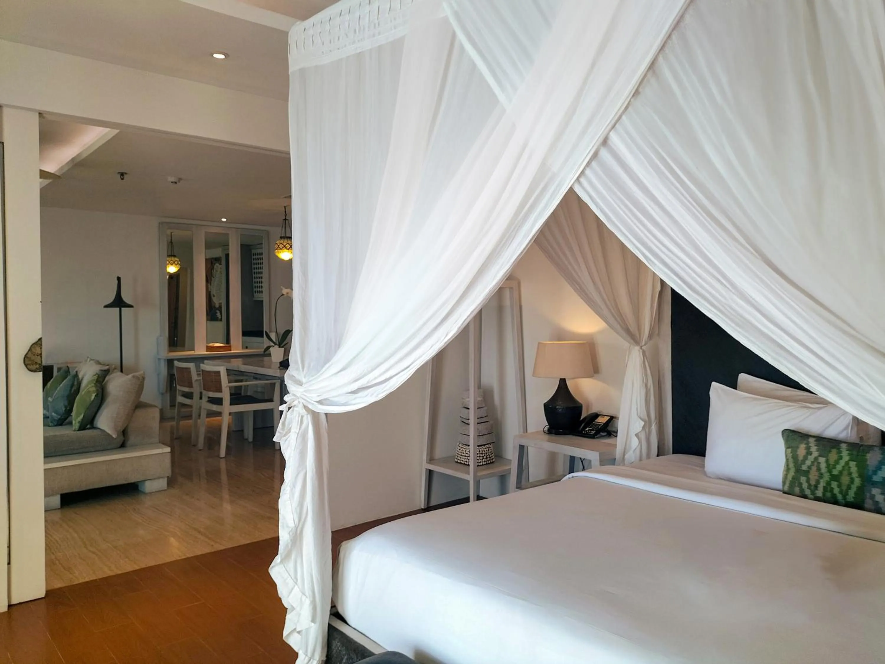 View (from property/room), Bed in Away Bali Legian Camakila