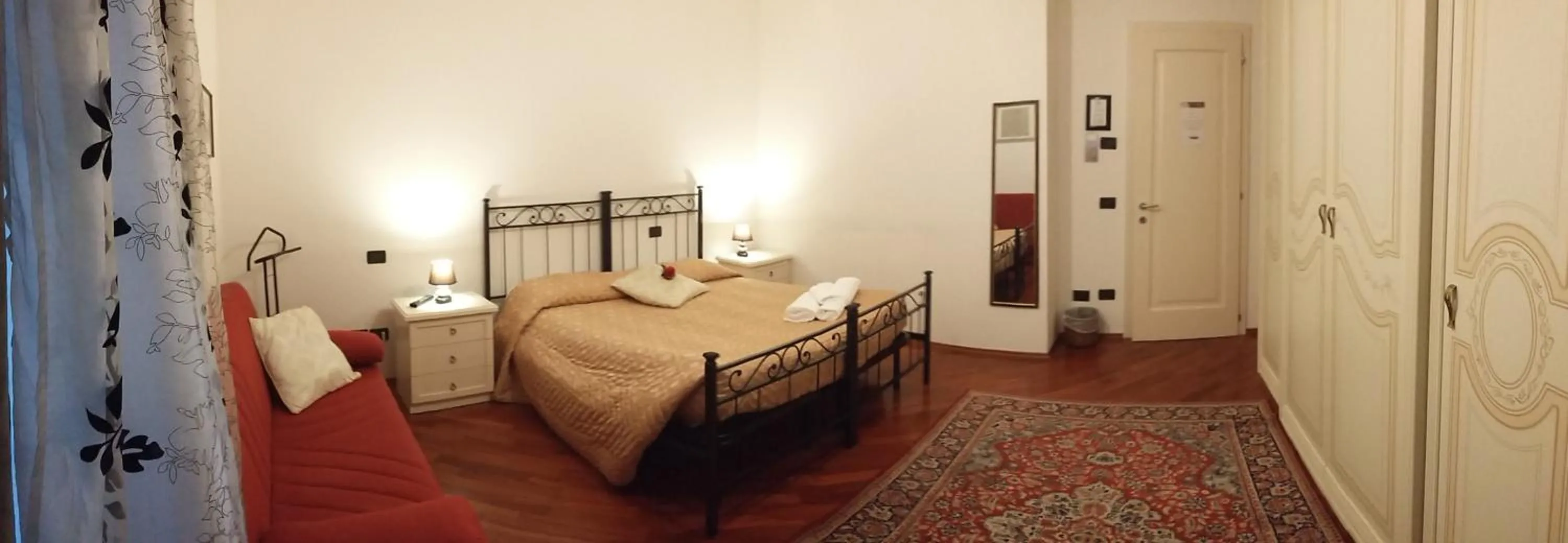 Photo of the whole room, Bed in Ai Tre Portoni
