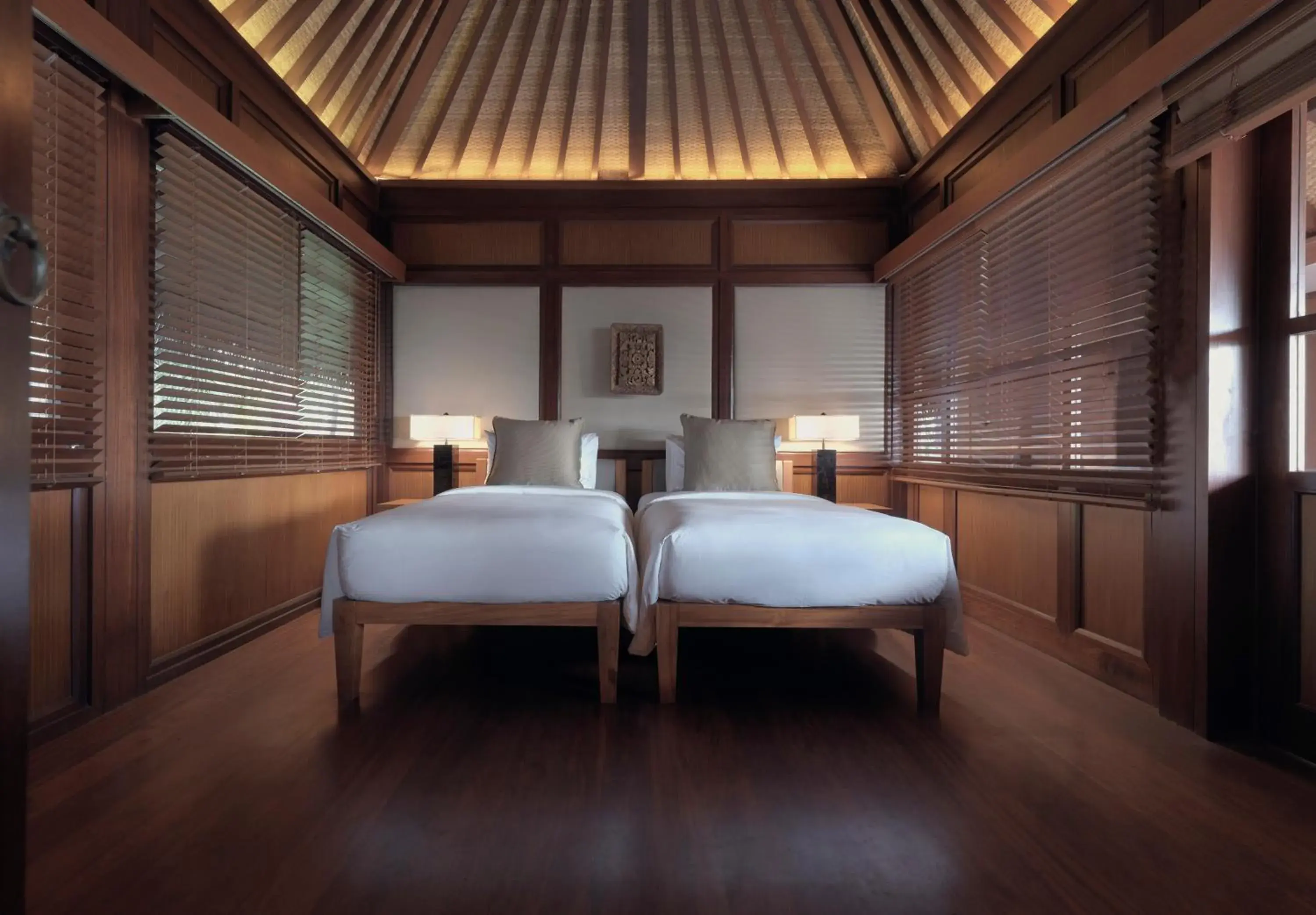 Bedroom, Bed in The Legian Seminyak, Bali Bedroom, Bed in The Legian Seminyak, Bali