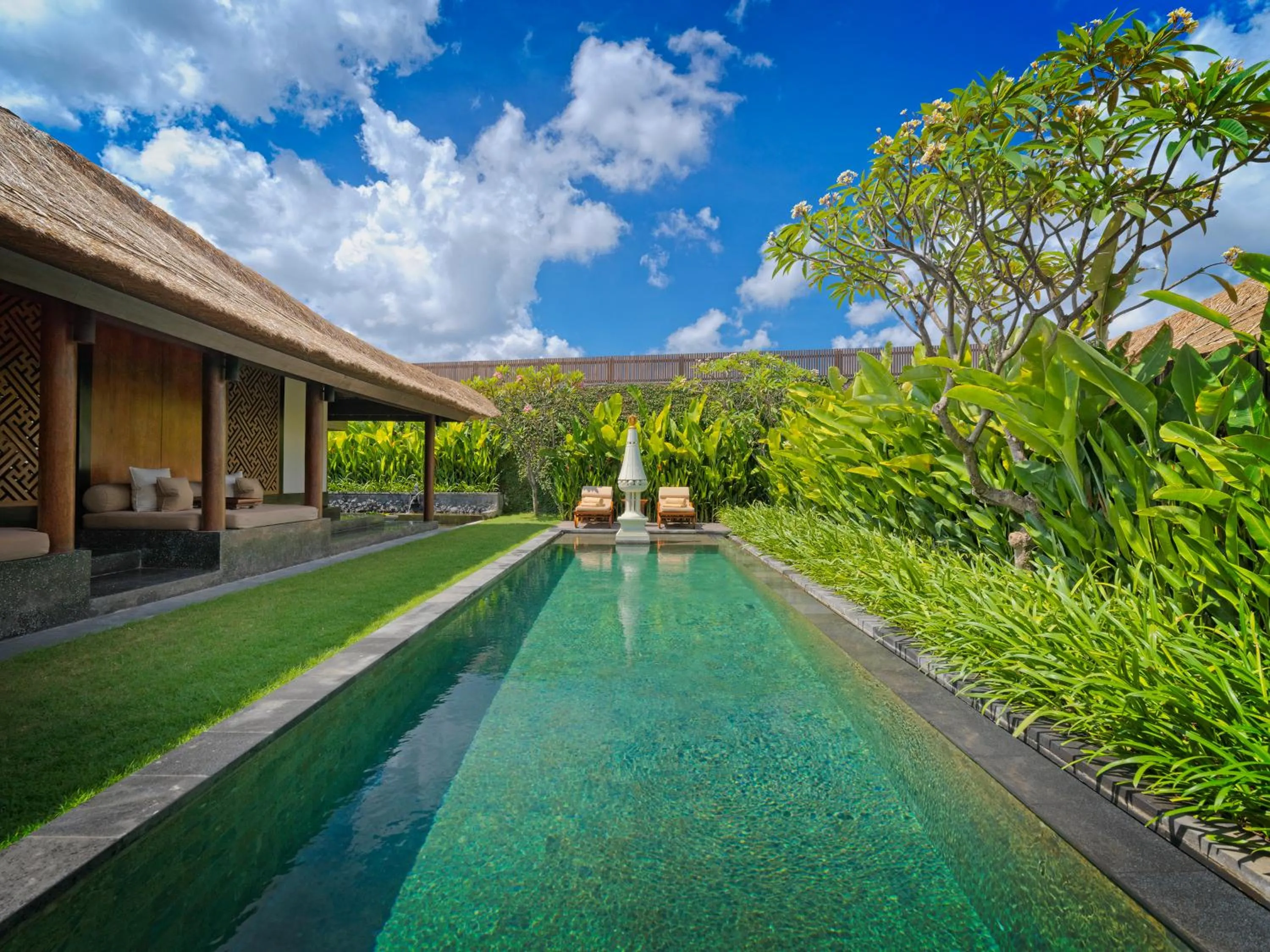 Garden in The Legian Seminyak, Bali