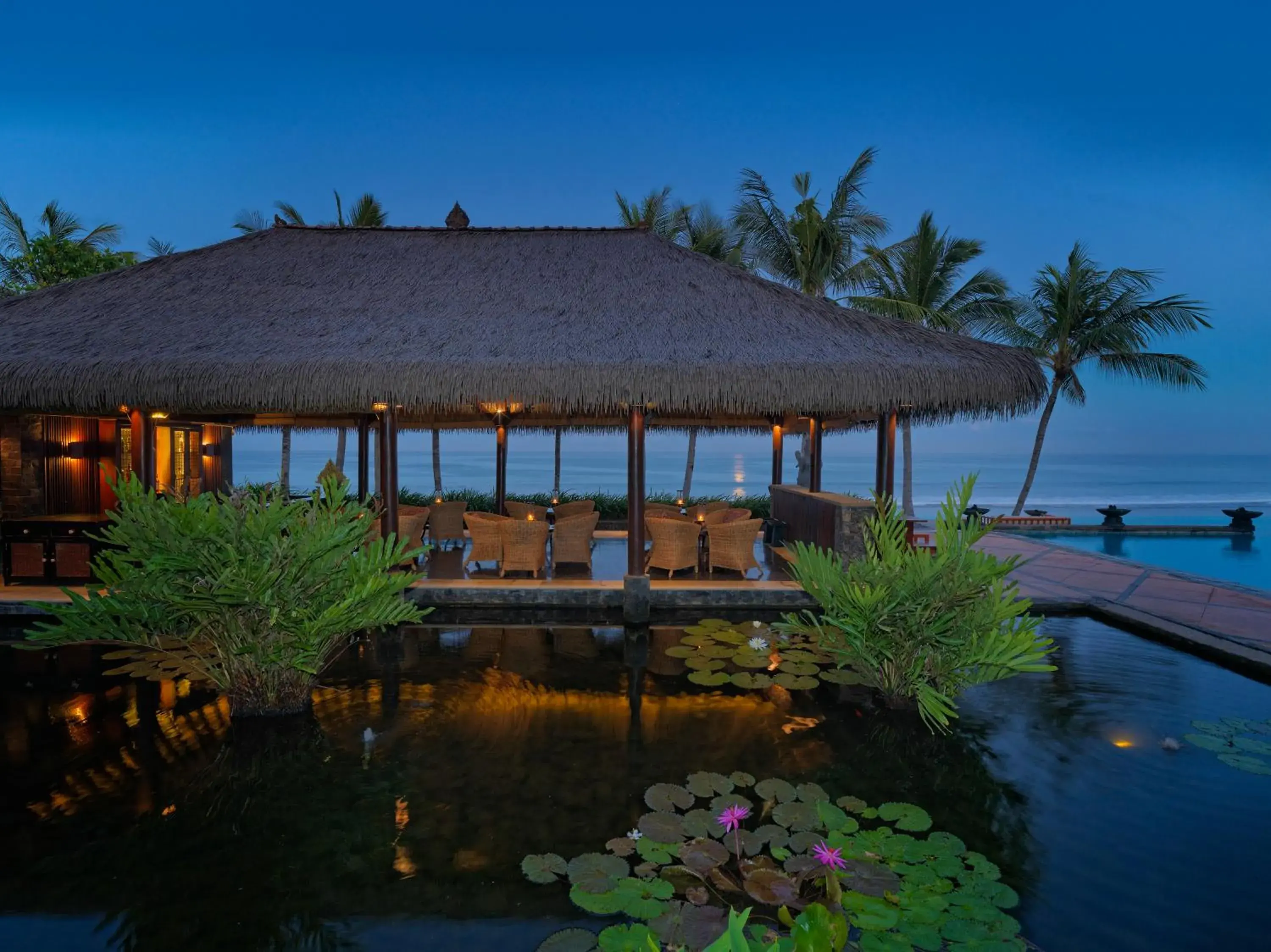 Lounge or bar in The Legian Seminyak, Bali Lounge or bar in The Legian Seminyak, Bali