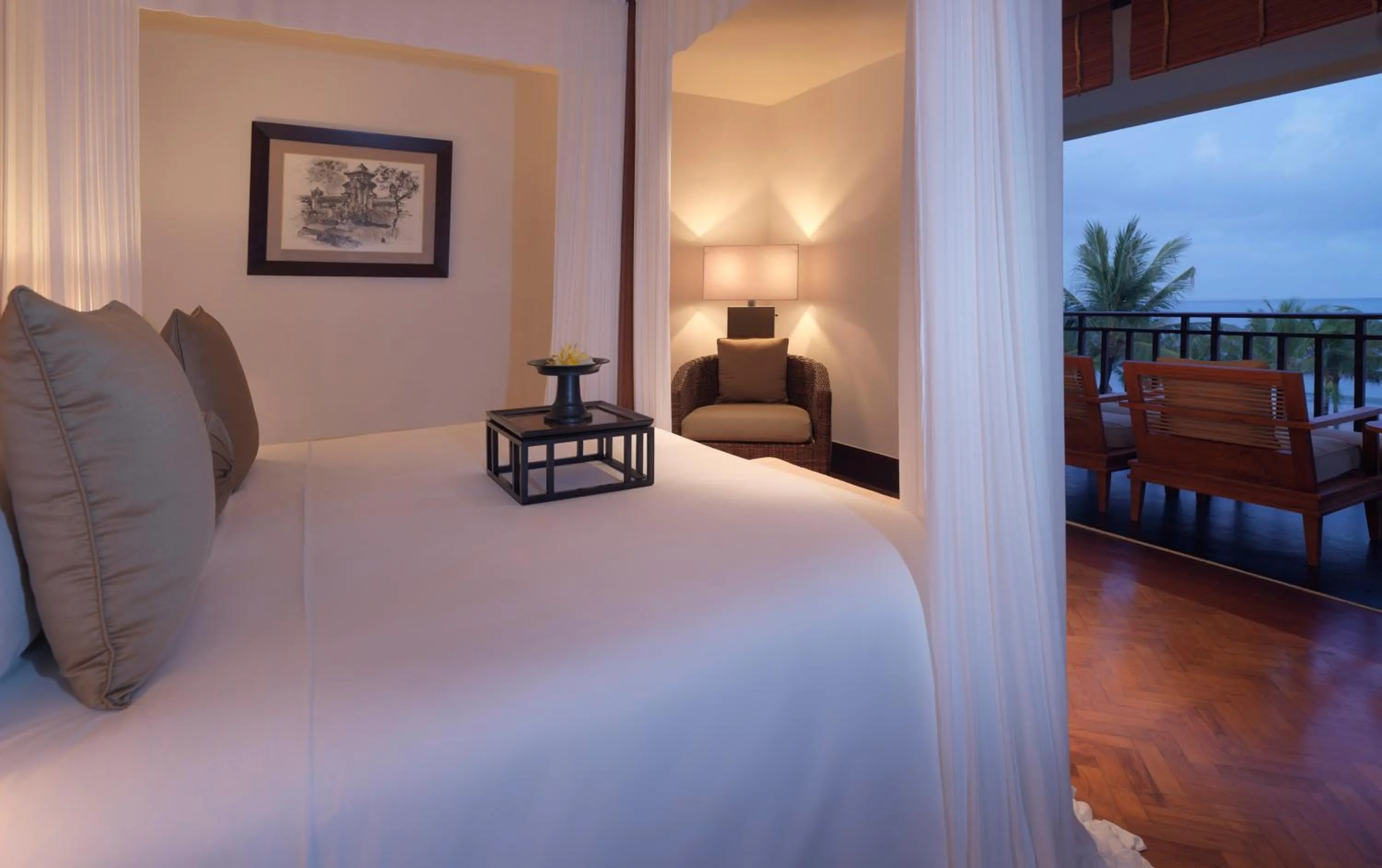 Bedroom, Bed in The Legian Seminyak, Bali