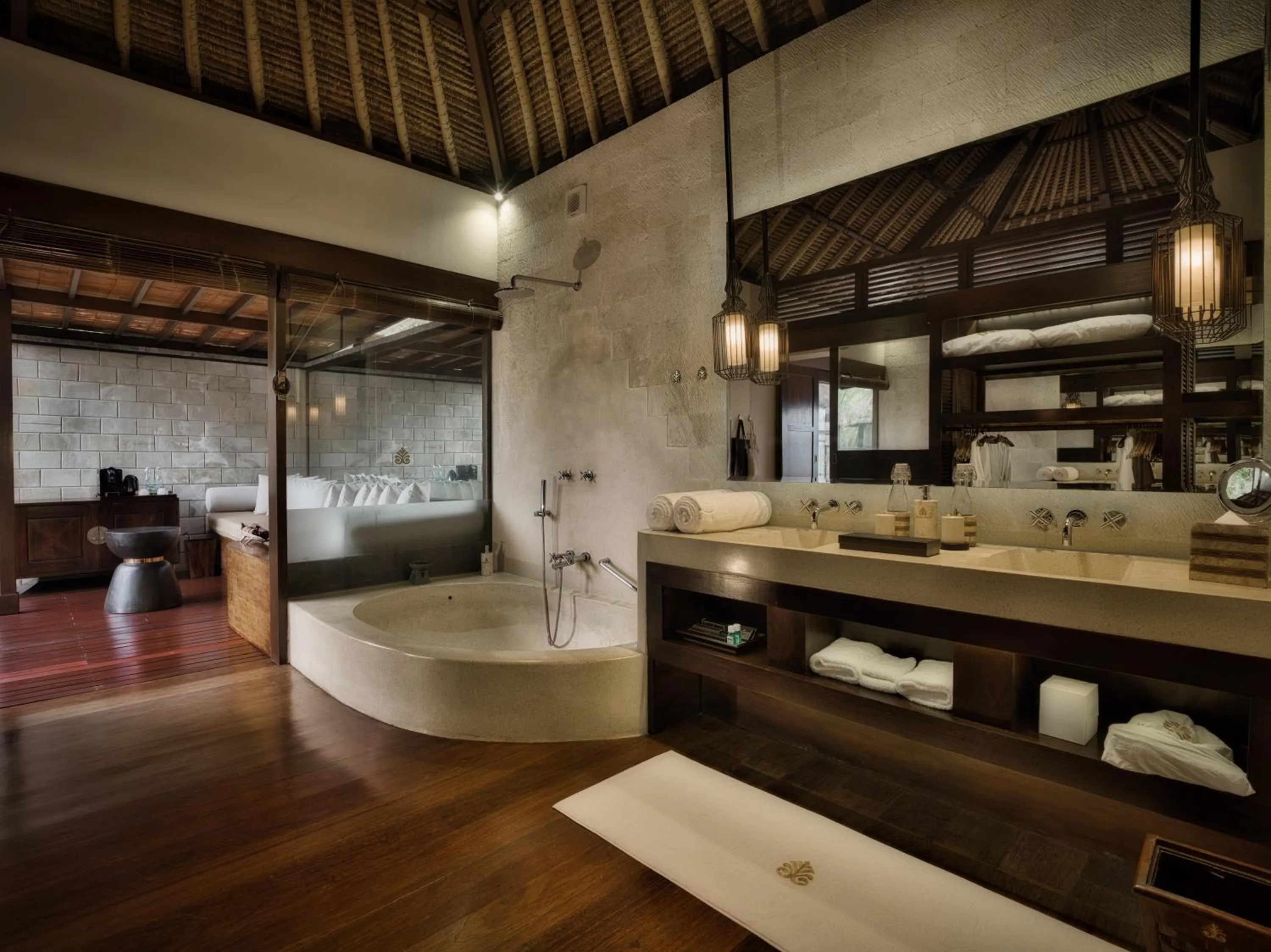 Hot Tub in Hanging Gardens of Bali