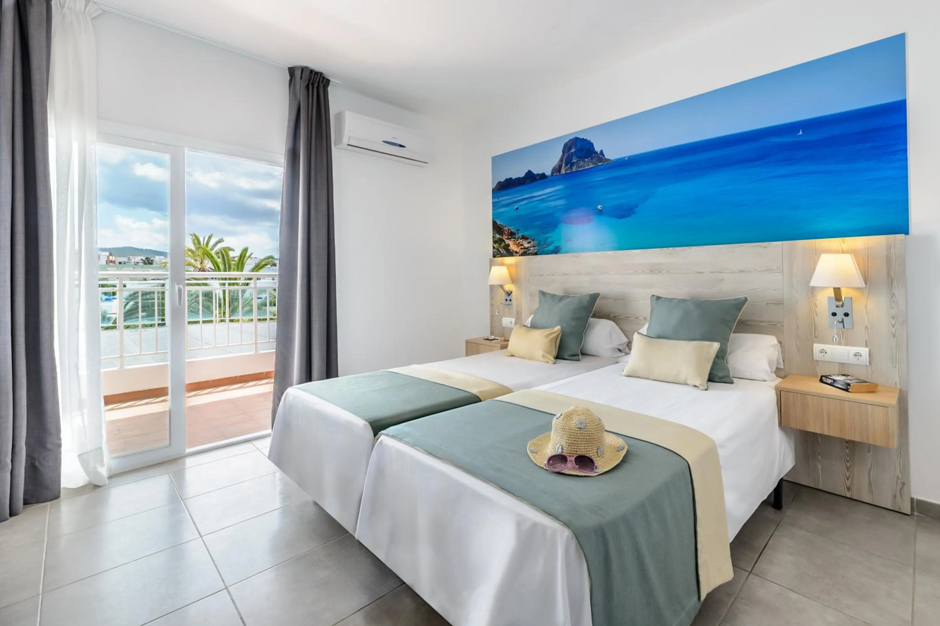 Bedroom, Bed in Aparthotel Vibra Club Maritim