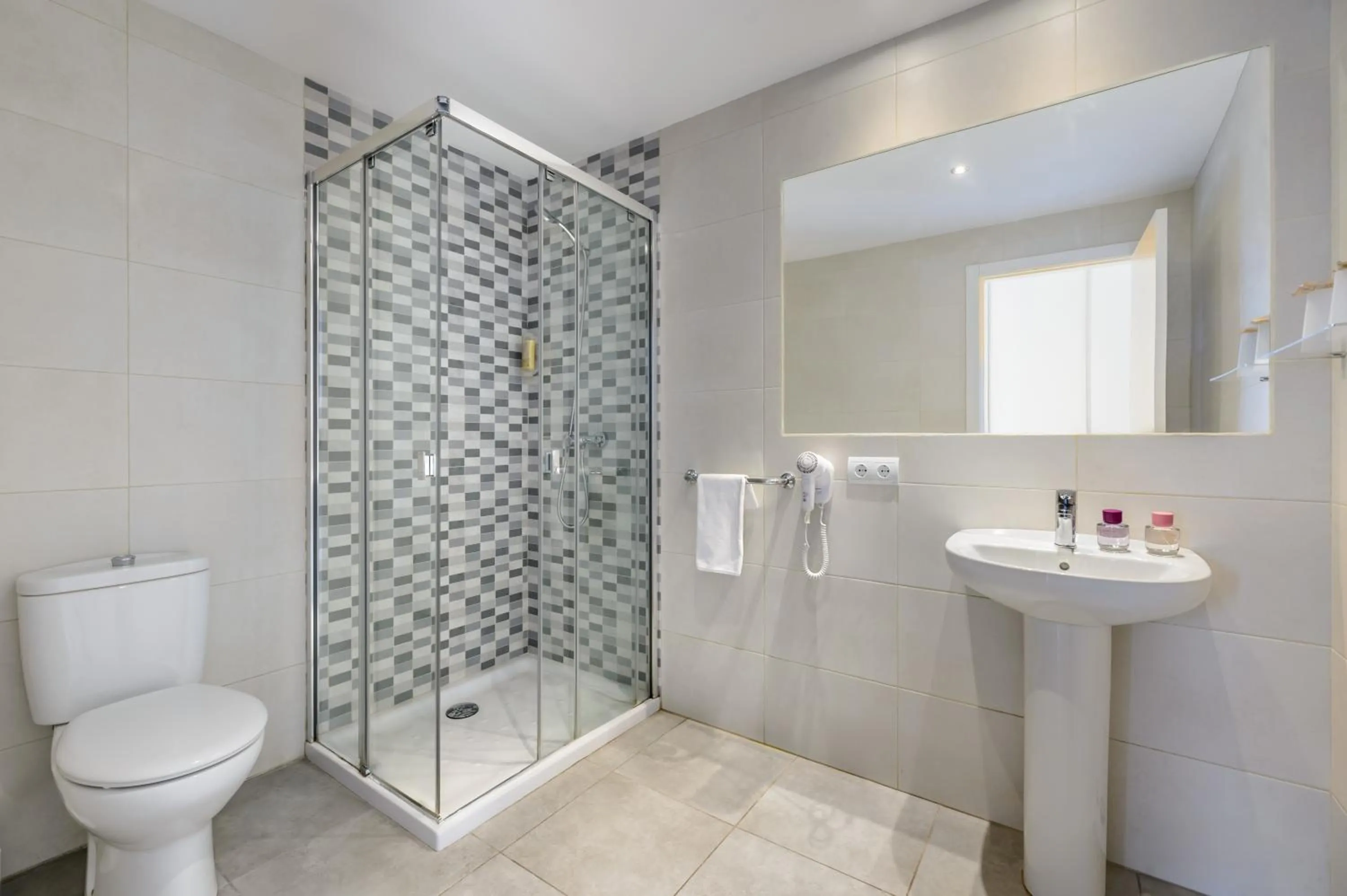 Bathroom in Aparthotel Vibra Club Maritim