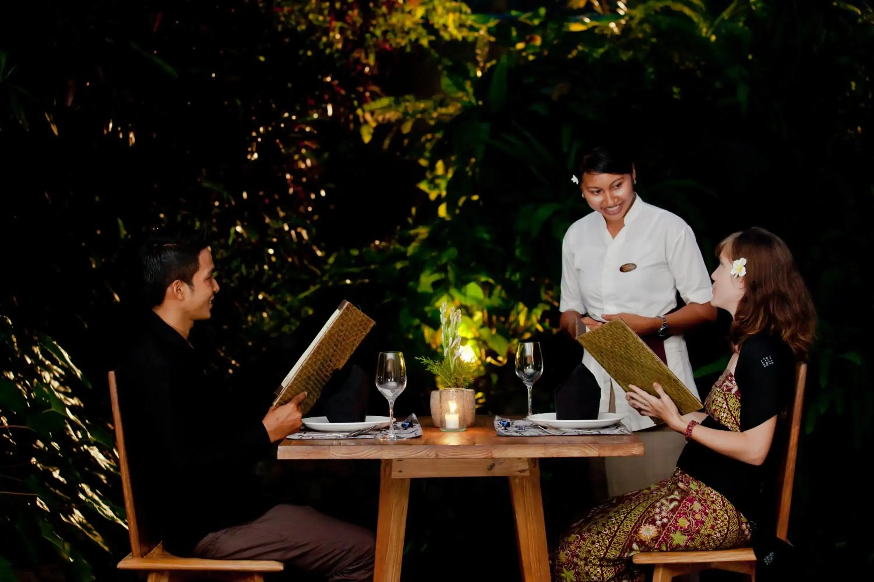 Restaurant/places to eat in Sri Ratih Cottages, CHSE Certified Restaurant/places to eat in Sri Ratih Cottages, CHSE Certified