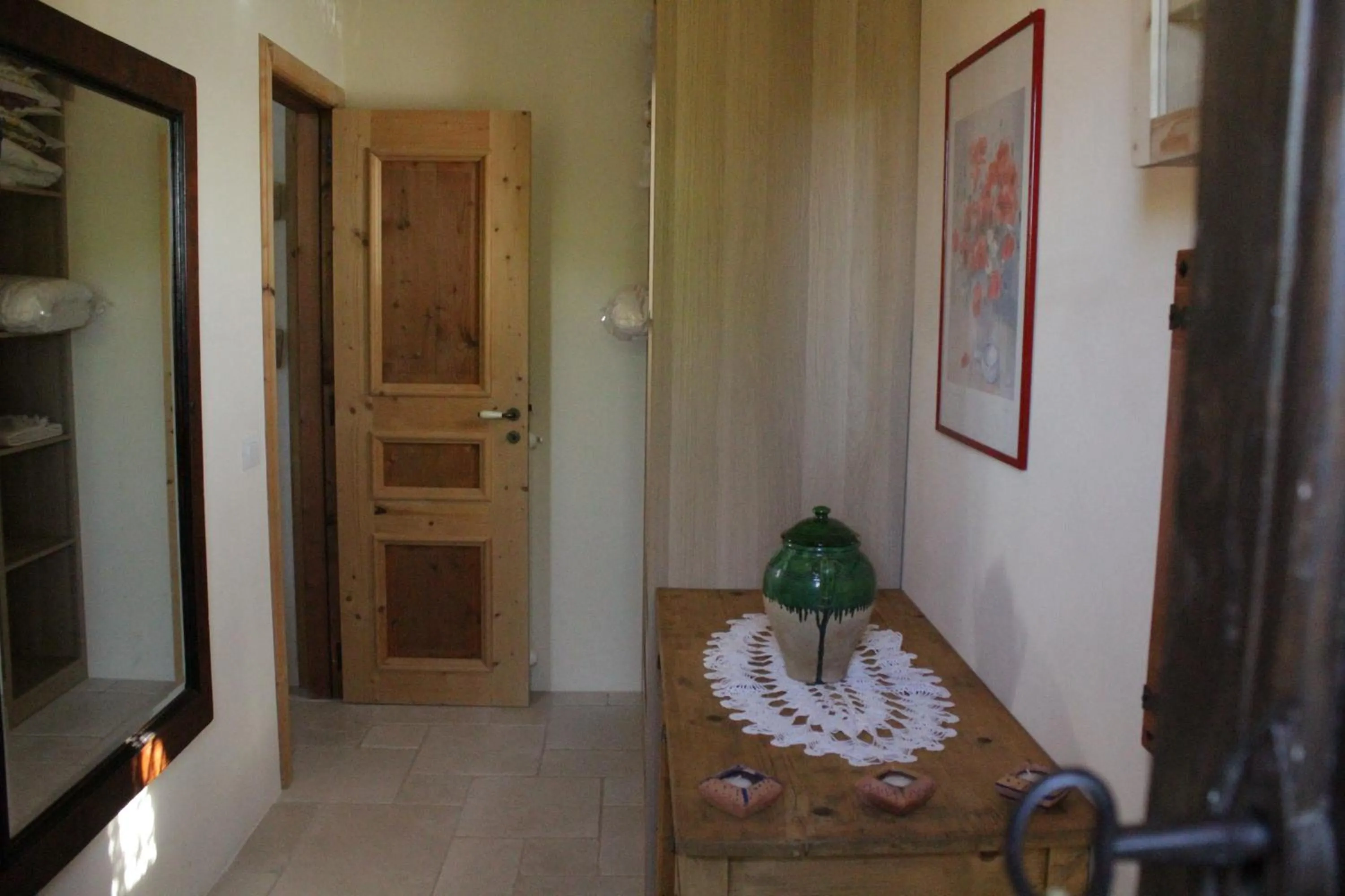 Decorative detail in La Suite nel Bosco