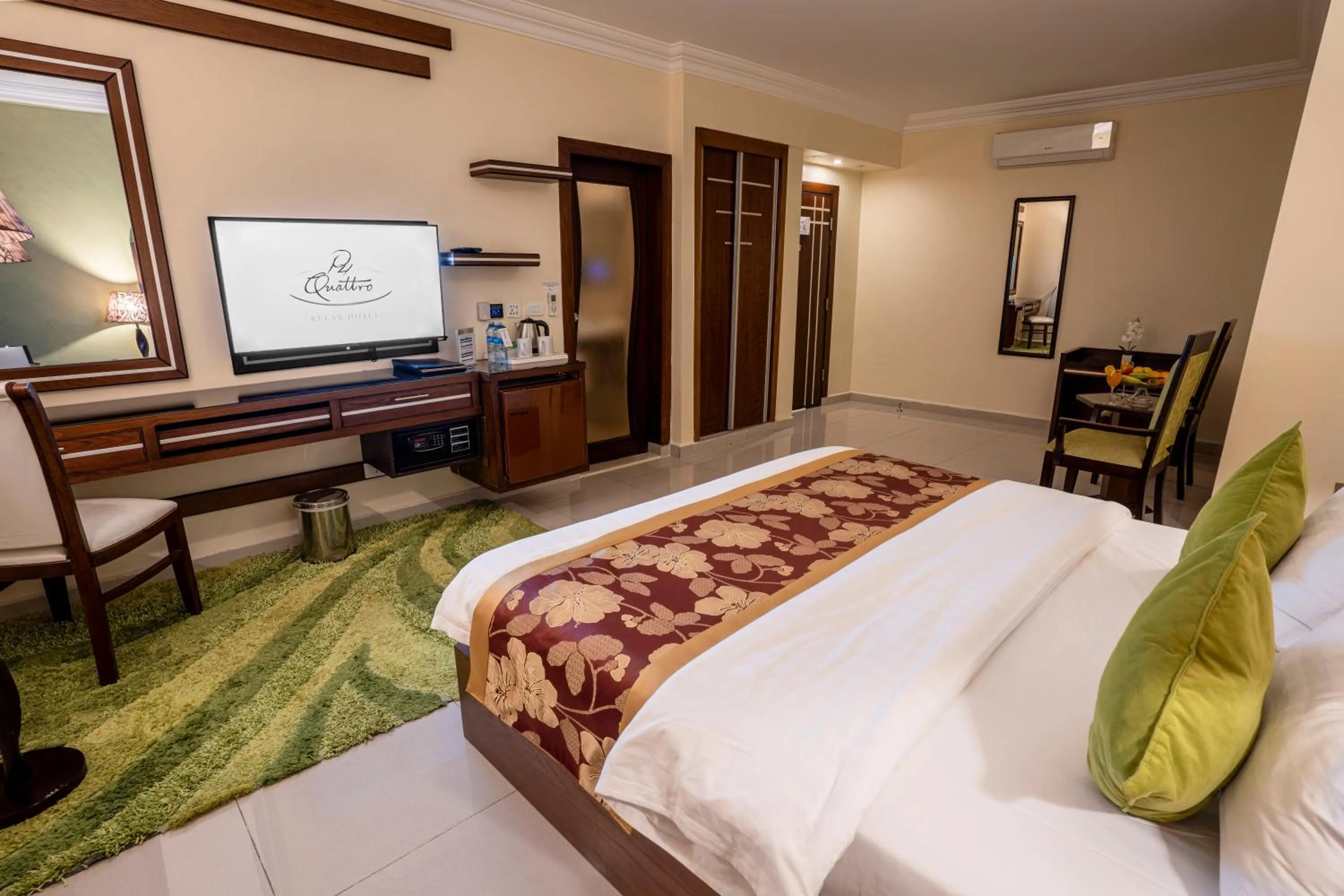 Bedroom, Bed in P Quattro Relax Hotel