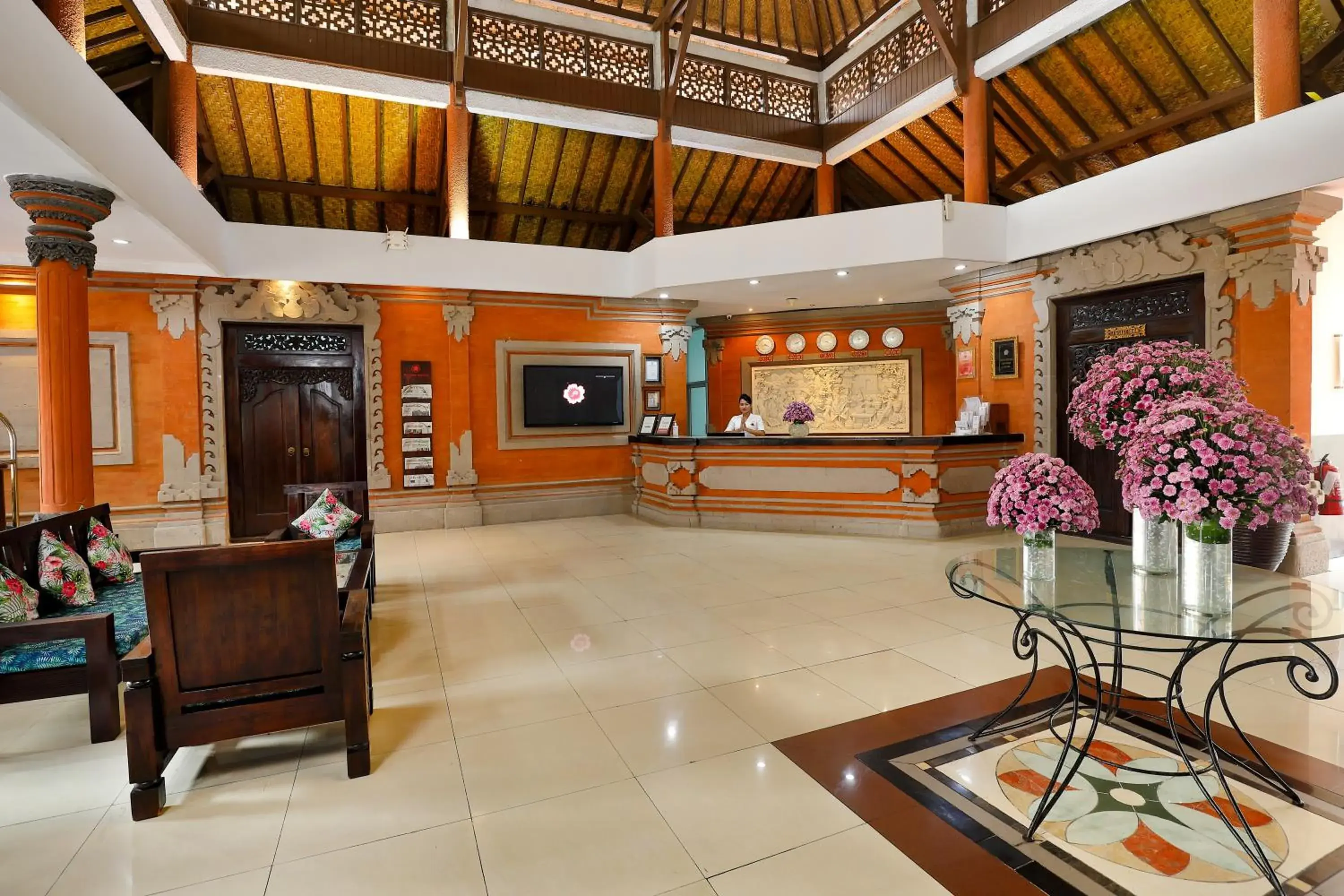Lobby or reception in Puri Saron Hotel Seminyak Lobby or reception in Puri Saron Hotel Seminyak