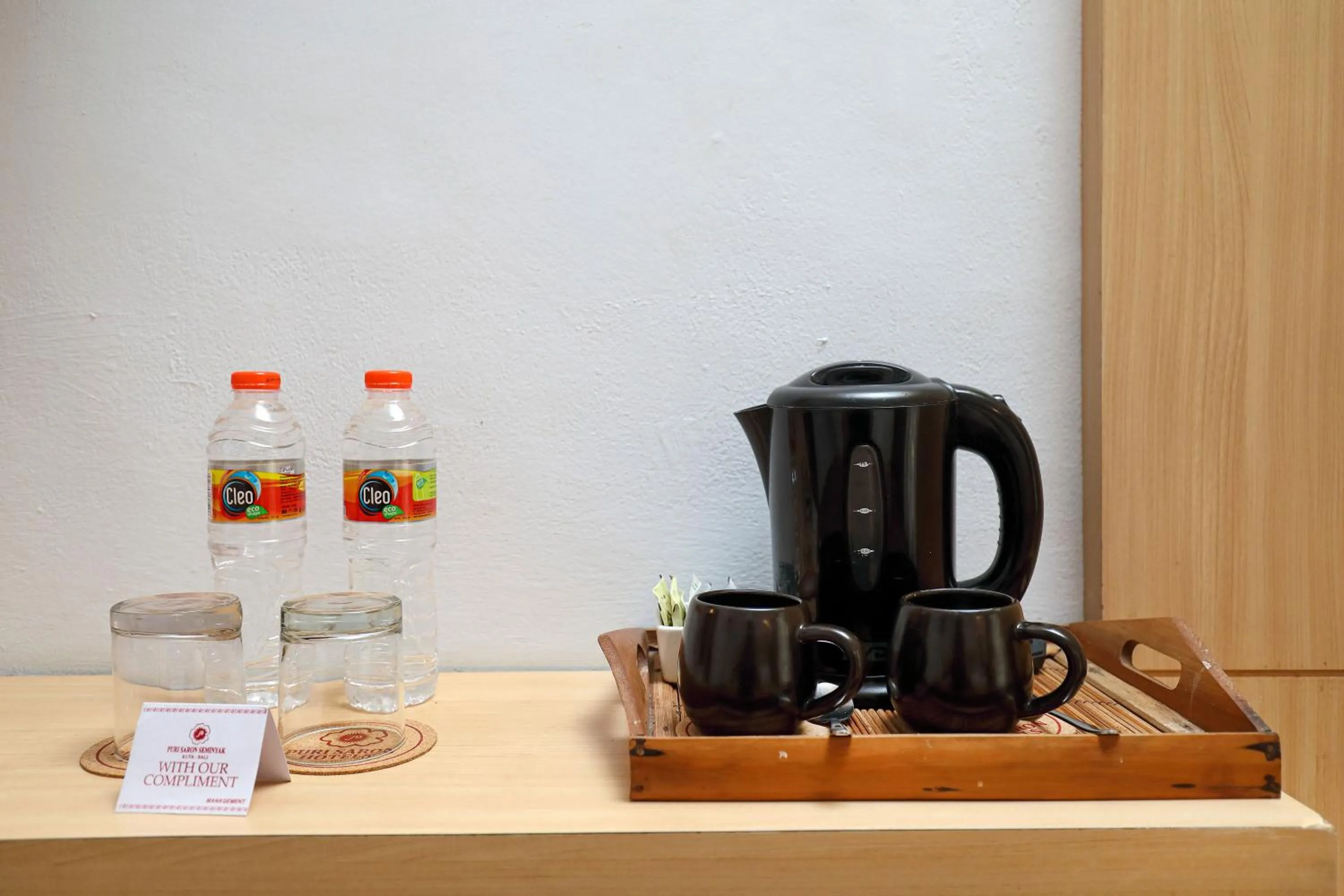 Coffee/tea facilities in Puri Saron Hotel Seminyak