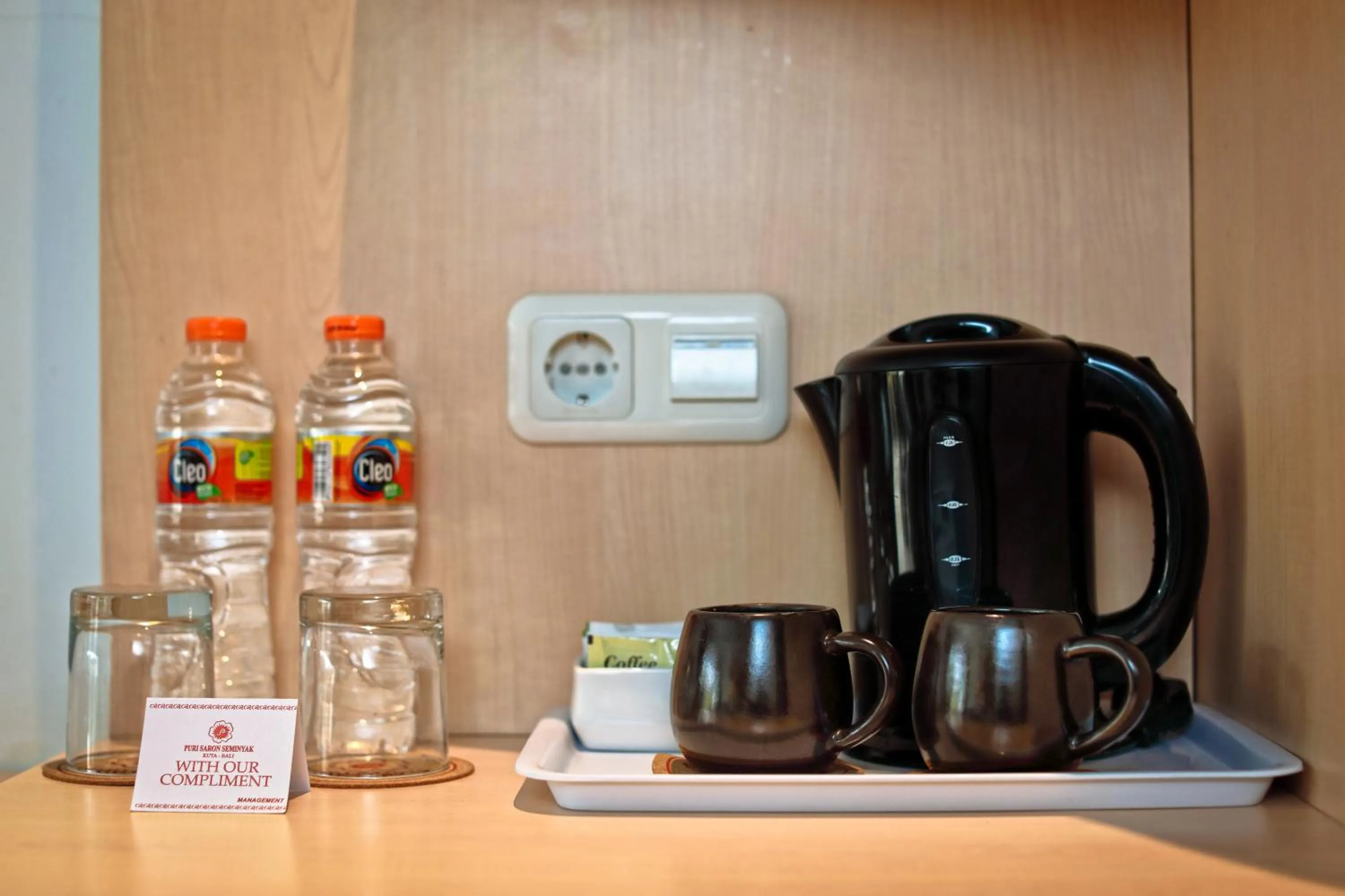 Coffee/tea facilities in Puri Saron Hotel Seminyak