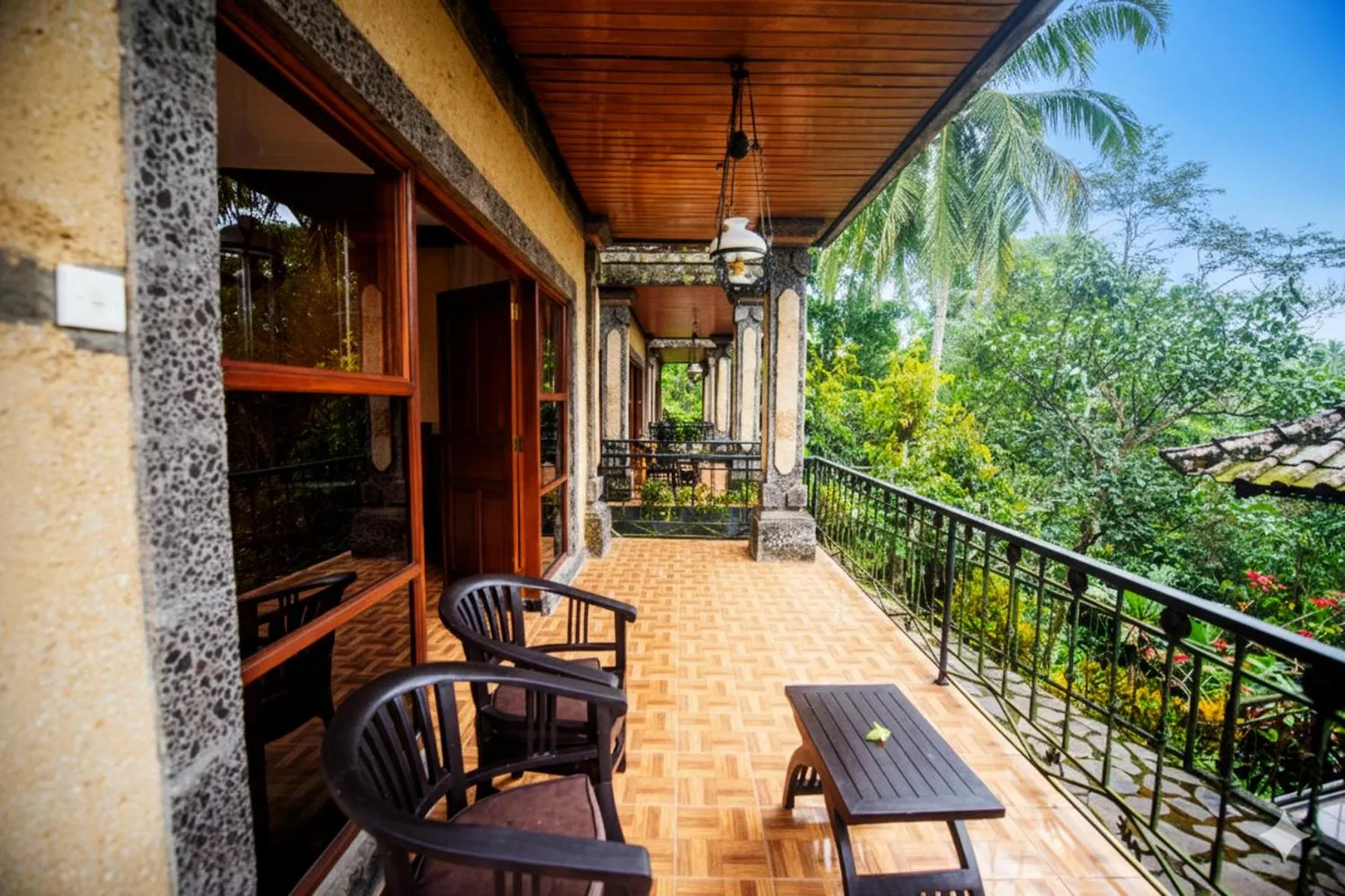 Balcony/Terrace in Puri Saron Hotel Madangan - Gianyar