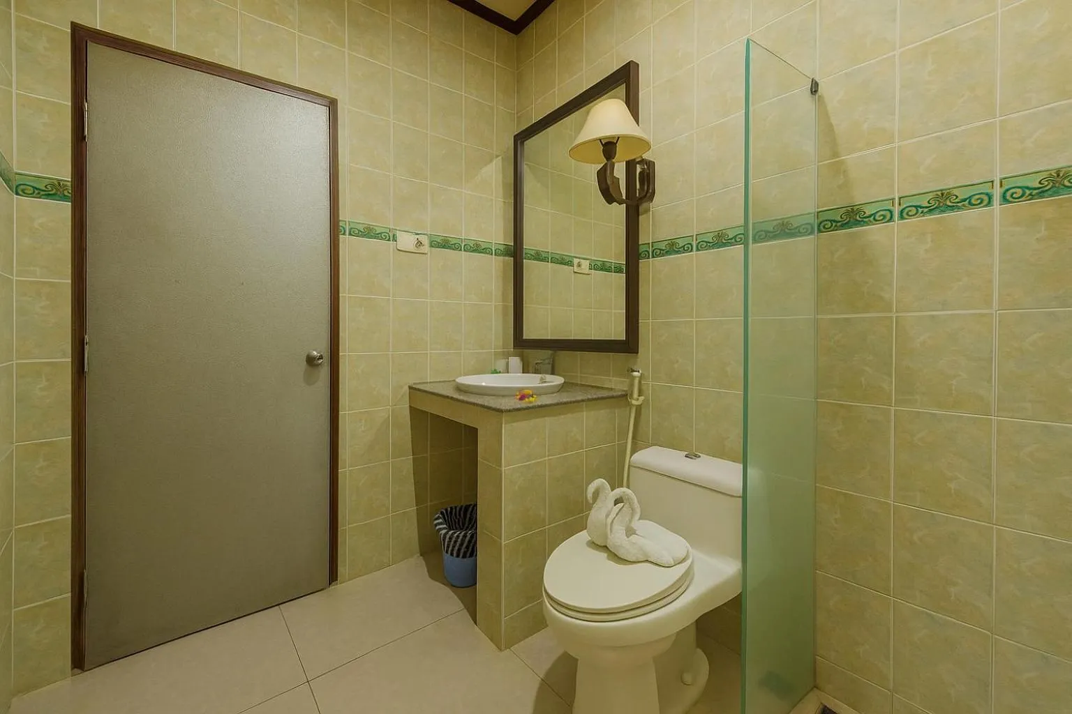 Bathroom in Puri Saron Hotel Madangan - Gianyar