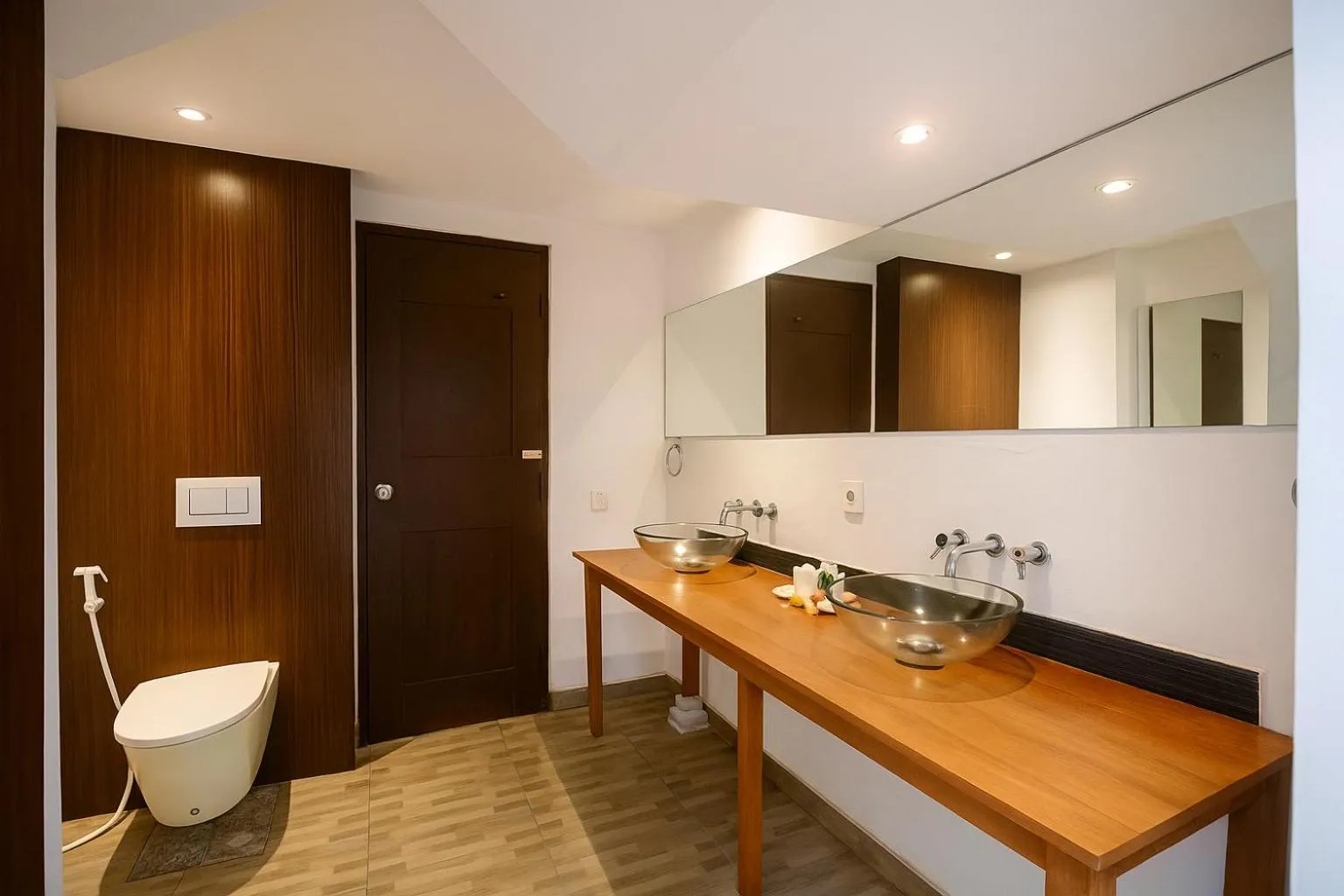 Bathroom in Puri Saron Hotel Madangan - Gianyar