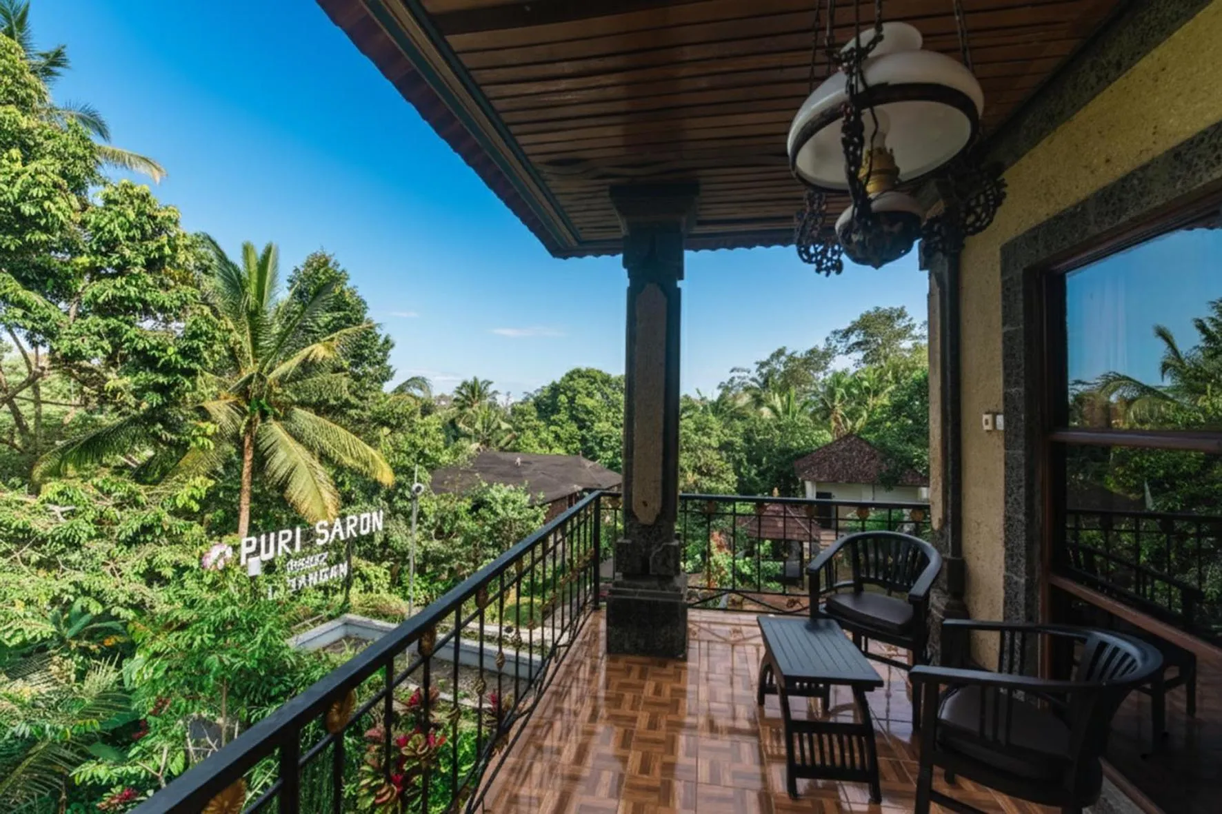 Balcony/Terrace in Puri Saron Hotel Madangan - Gianyar