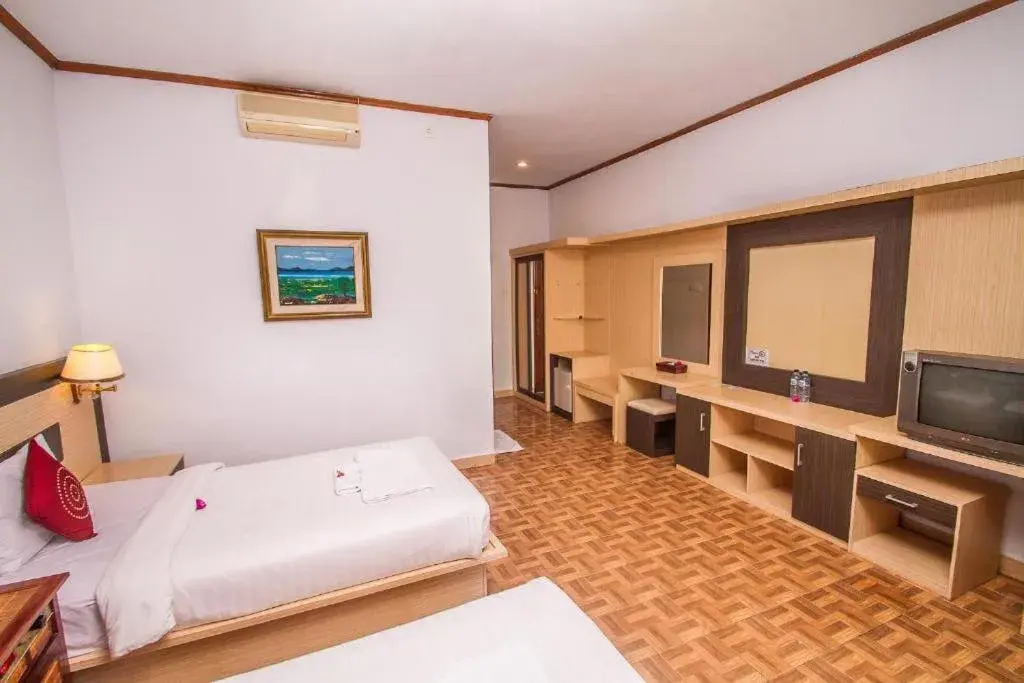 Bedroom, Bed in Puri Saron Hotel Madangan - Gianyar Bedroom, Bed in Puri Saron Hotel Madangan - Gianyar