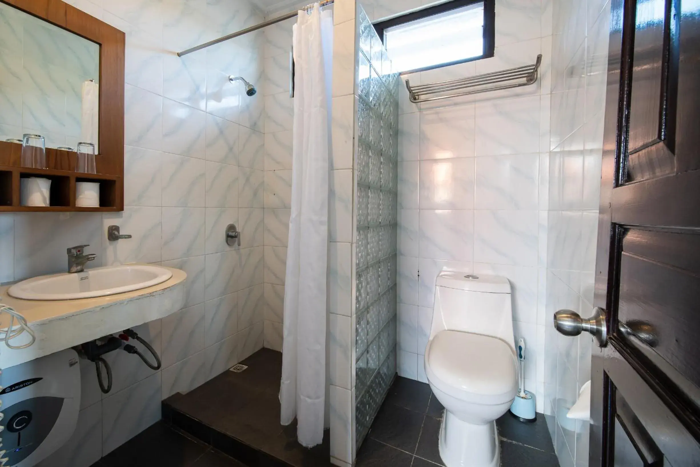 Deluxe Triple Room in Absolute Scuba Bali Dive Resort Deluxe Triple Room in Absolute Scuba Bali Dive Resort