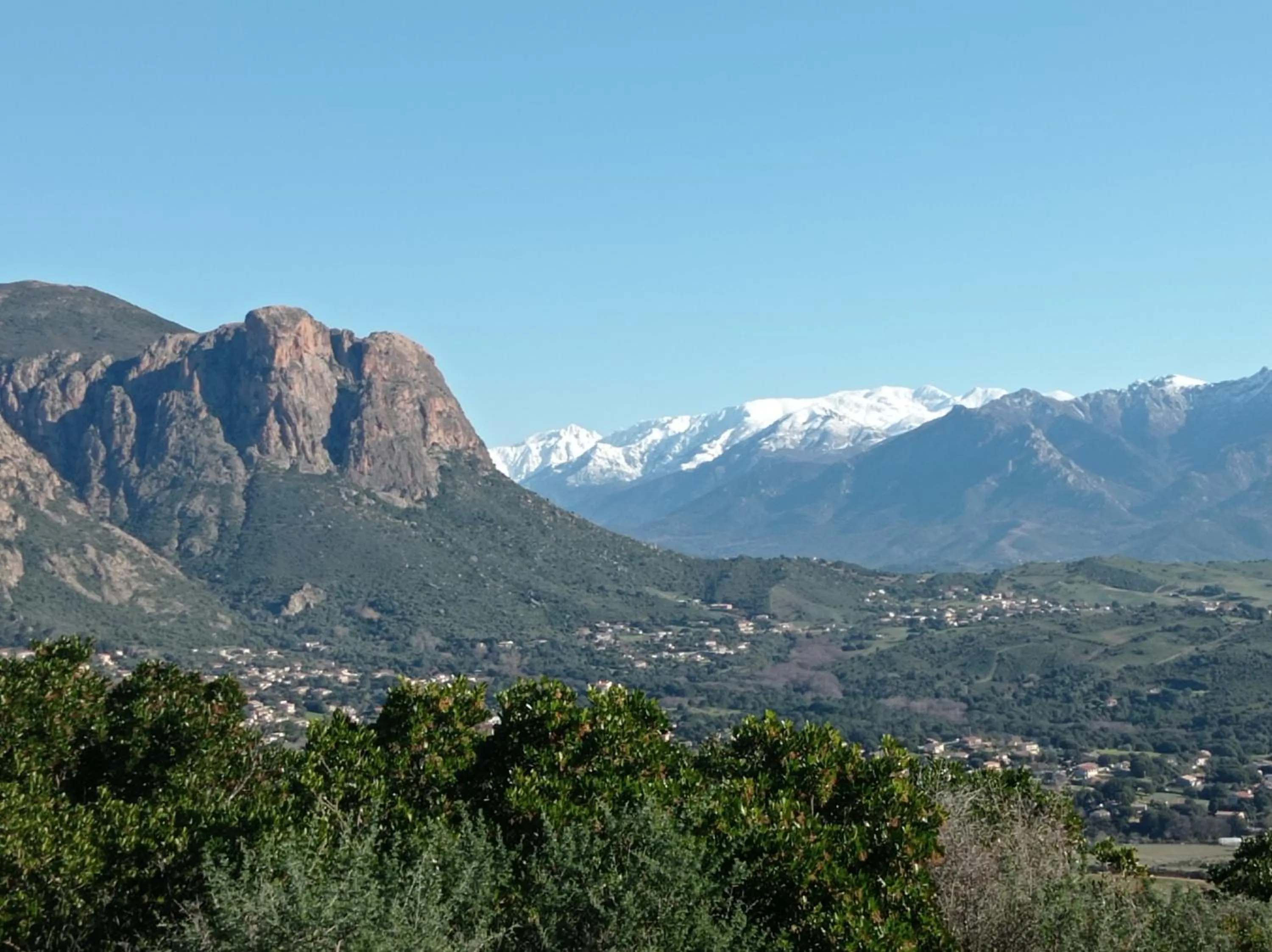Nearby landmark in Perula di Machja