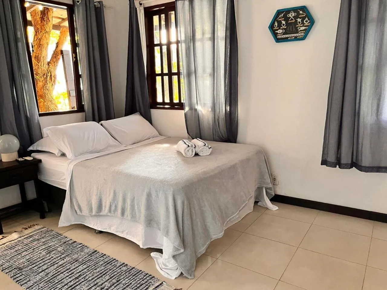 Bedroom, Bed in Praia Comprida Flats