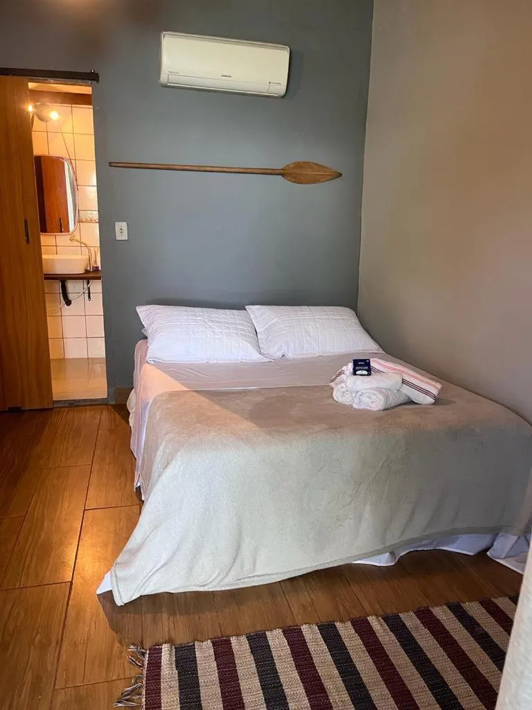 Bedroom, Bed in Praia Comprida Flats