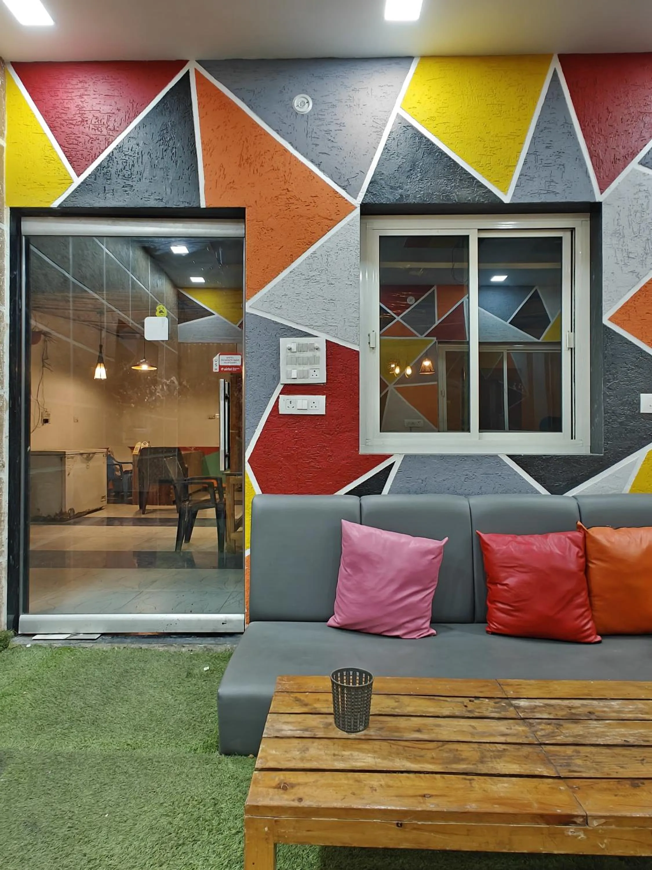 Bedweiser Backpackers Hostel