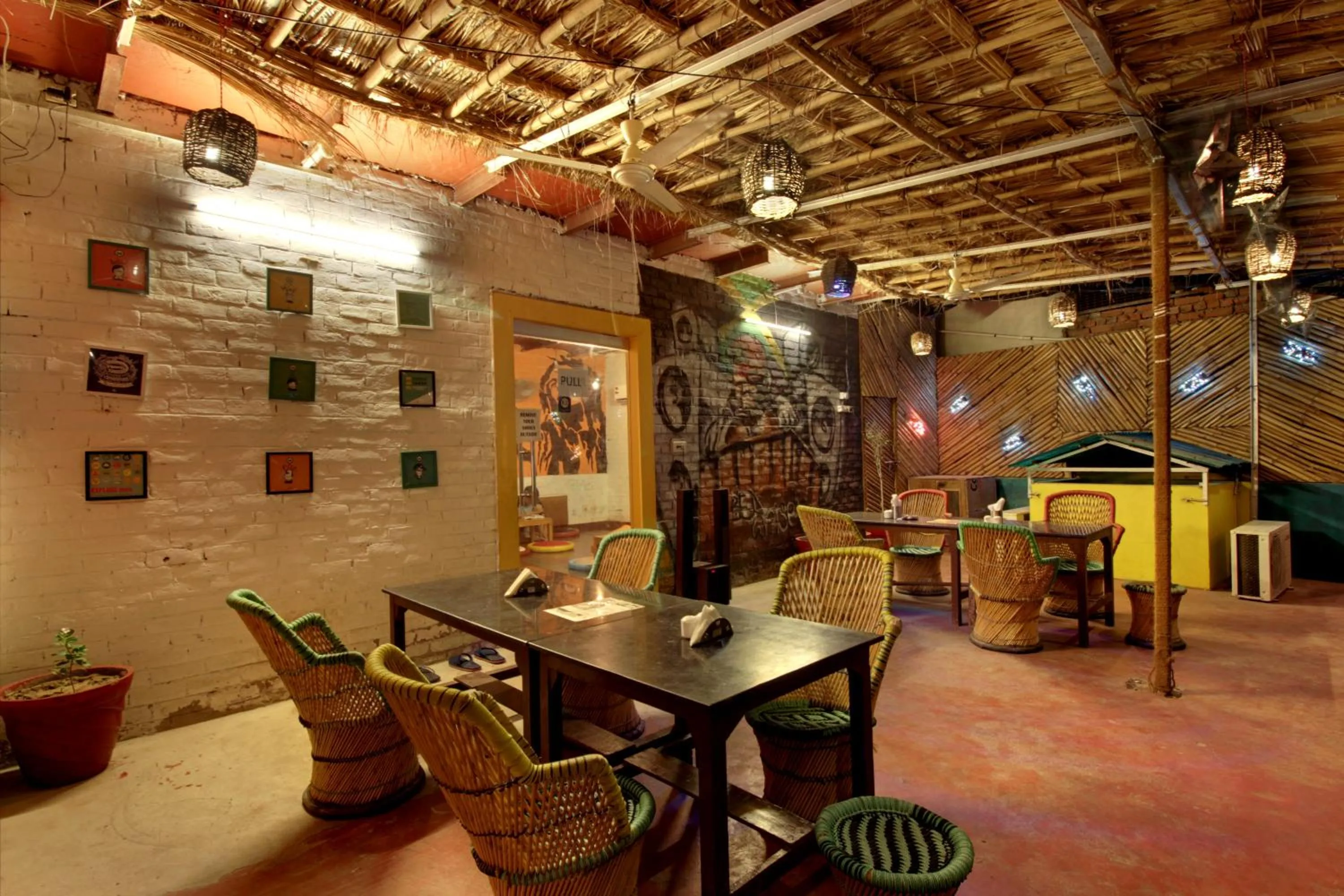 Balcony/Terrace in Bedweiser Backpackers Hostel