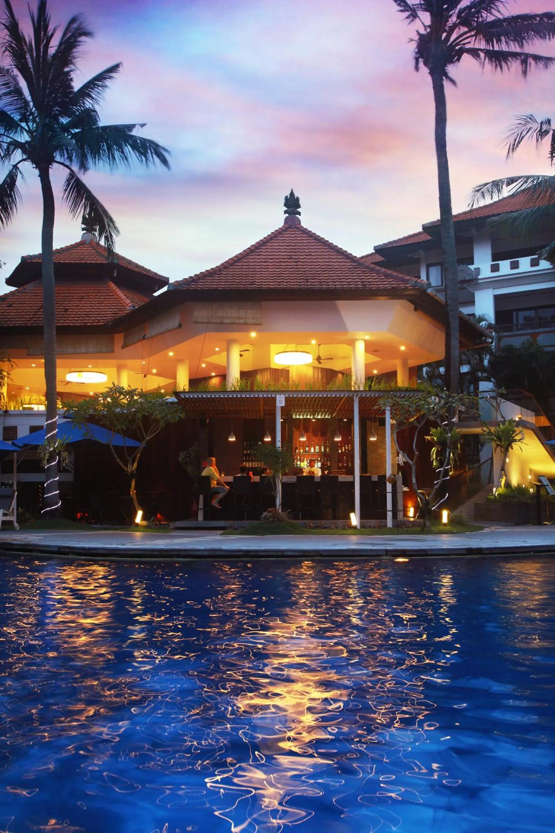 Swimming pool in Prime Plaza Suites Sanur – Bali