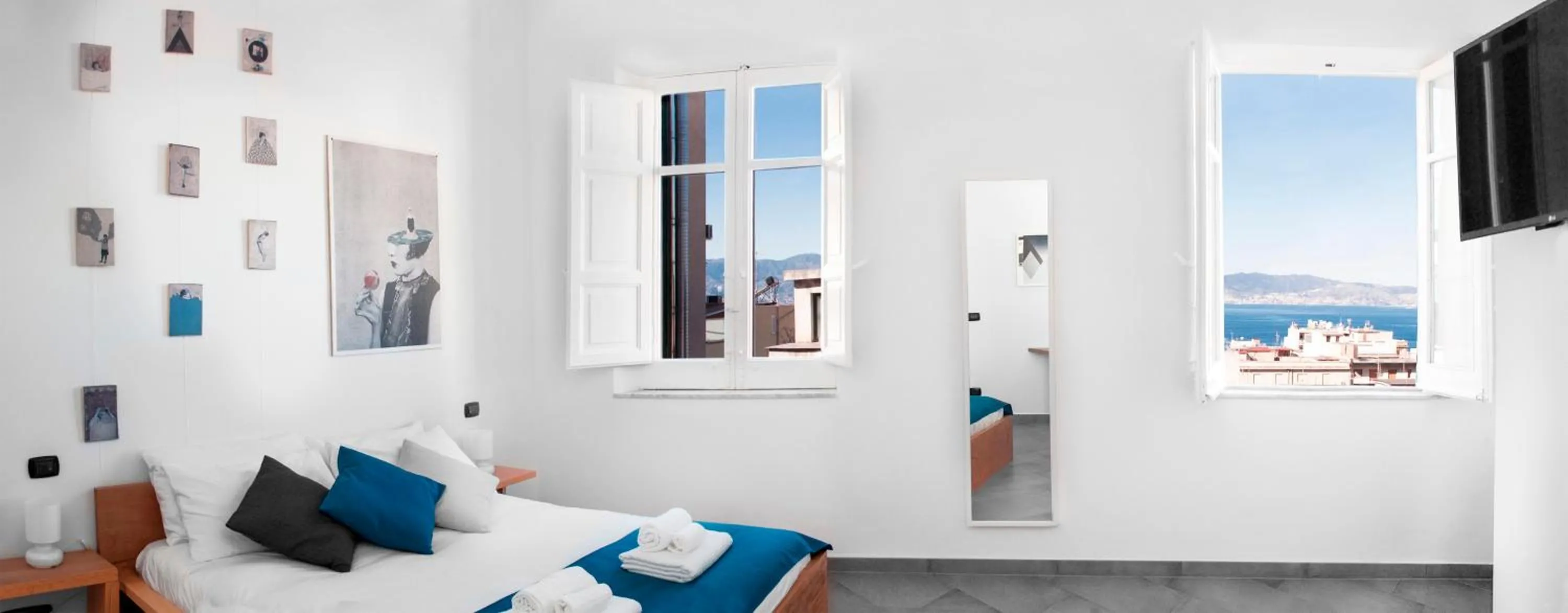 View (from property/room), Bed in B&B Fuori Squadro - In Centro Città - Terrazza Relax vista Mare
