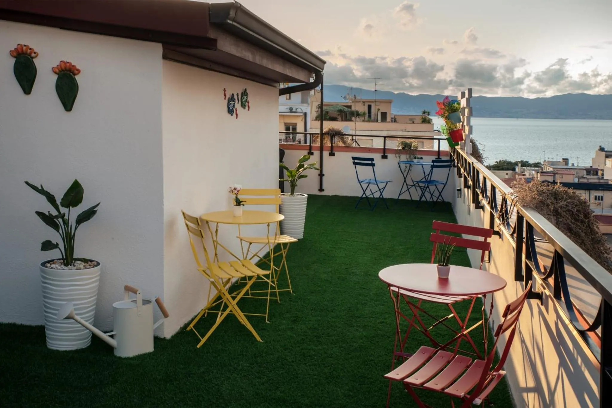 Sea view in B&B Fuori Squadro - In Centro Città - Terrazza Relax vista Mare