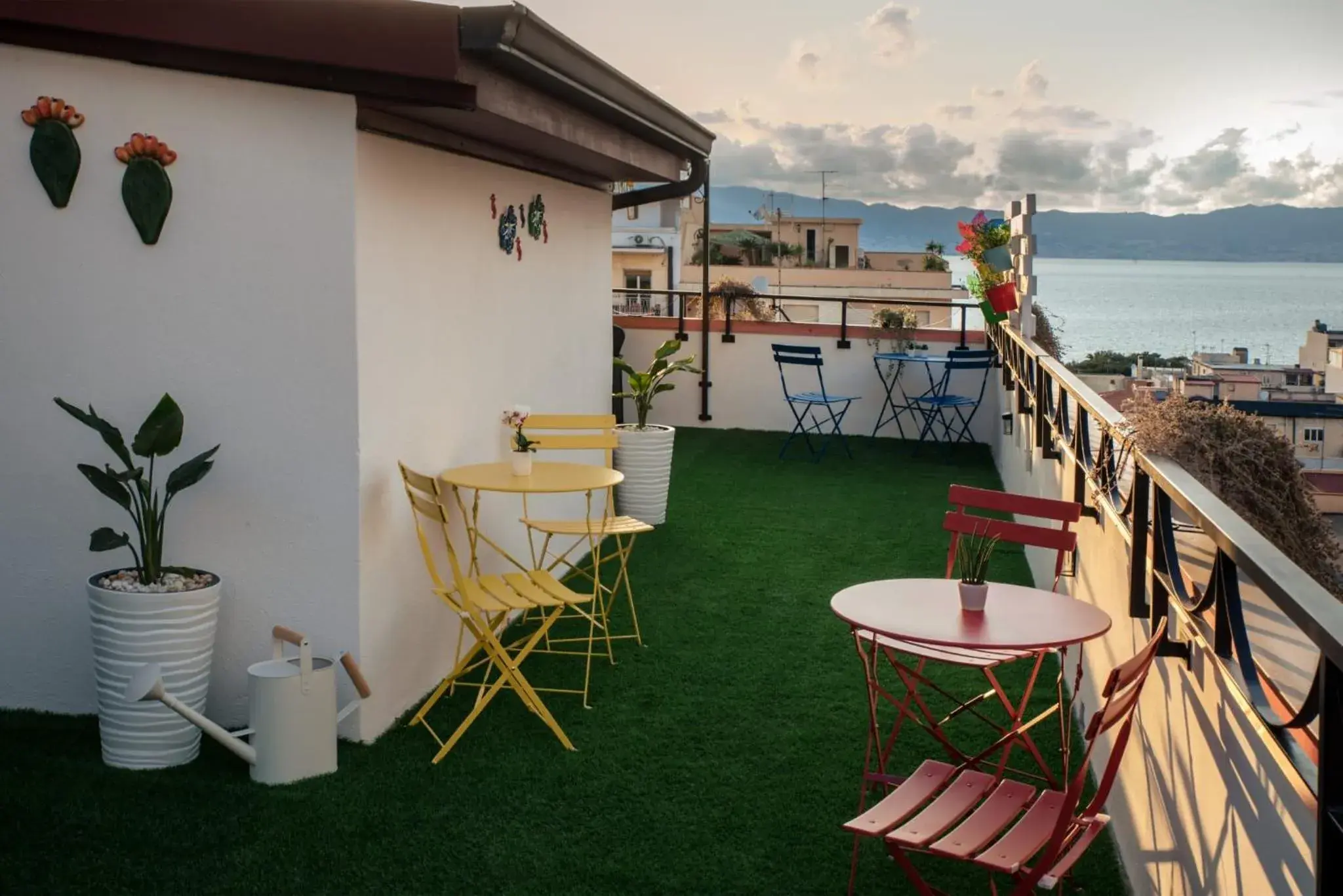 B&B Fuori Squadro - In Centro Città - Terrazza Relax vista Mare B&B Fuori Squadro - In Centro Città - Terrazza Relax vista Mare