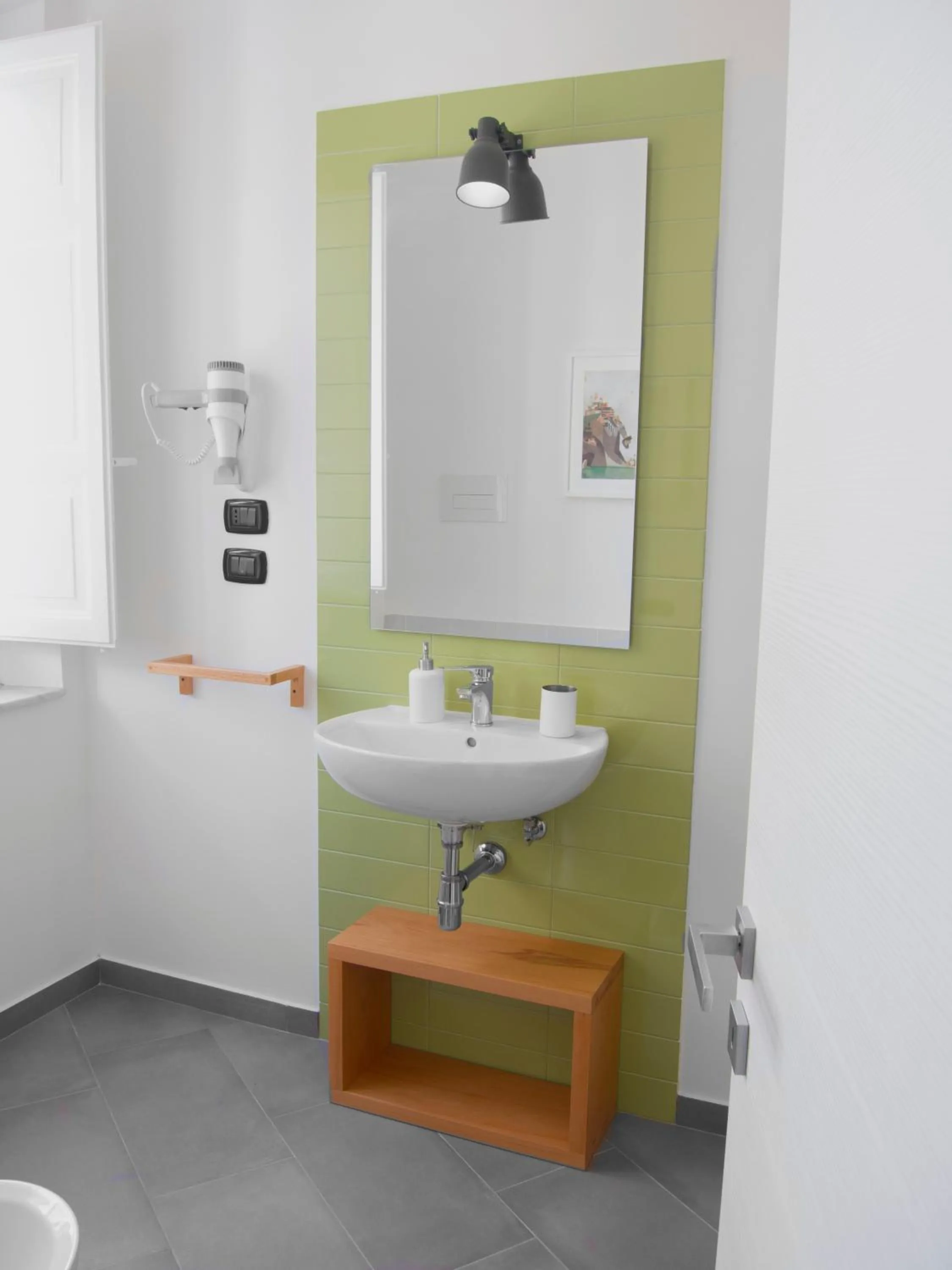 Bathroom in B&B Fuori Squadro - In Centro Città - Terrazza Relax vista Mare