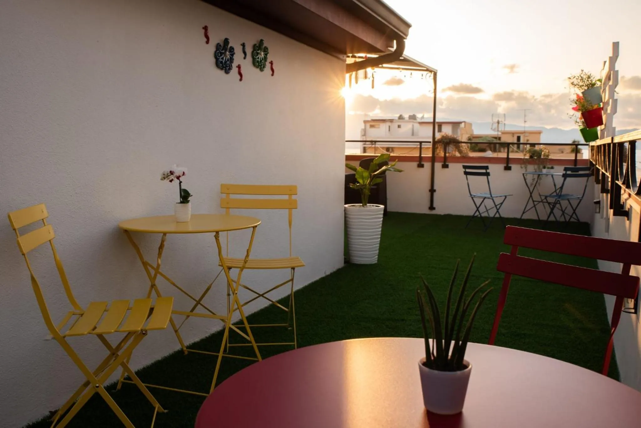Balcony/Terrace in B&B Fuori Squadro - In Centro Città - Terrazza Relax vista Mare
