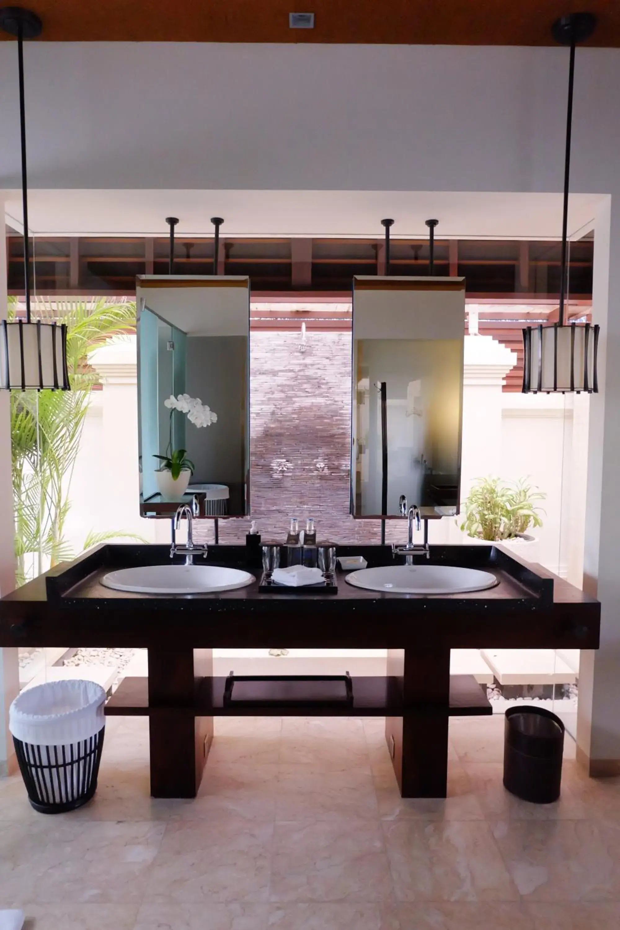 Bathroom in The Royal Santrian Bathroom in The Royal Santrian