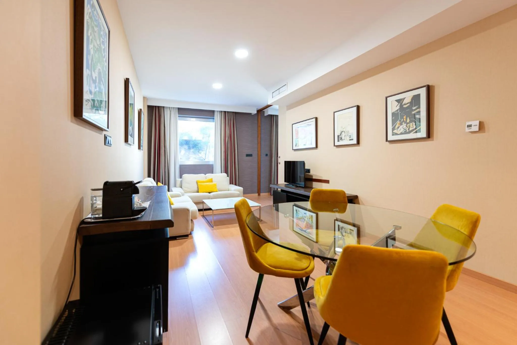 Living room in Sercotel Riscal