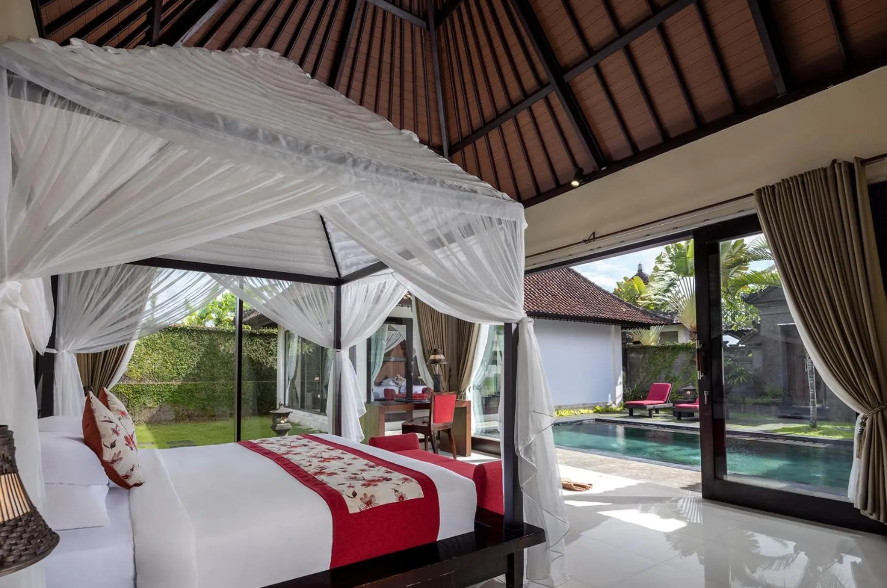 Property building, Bed in Santi Mandala Villa & Spa