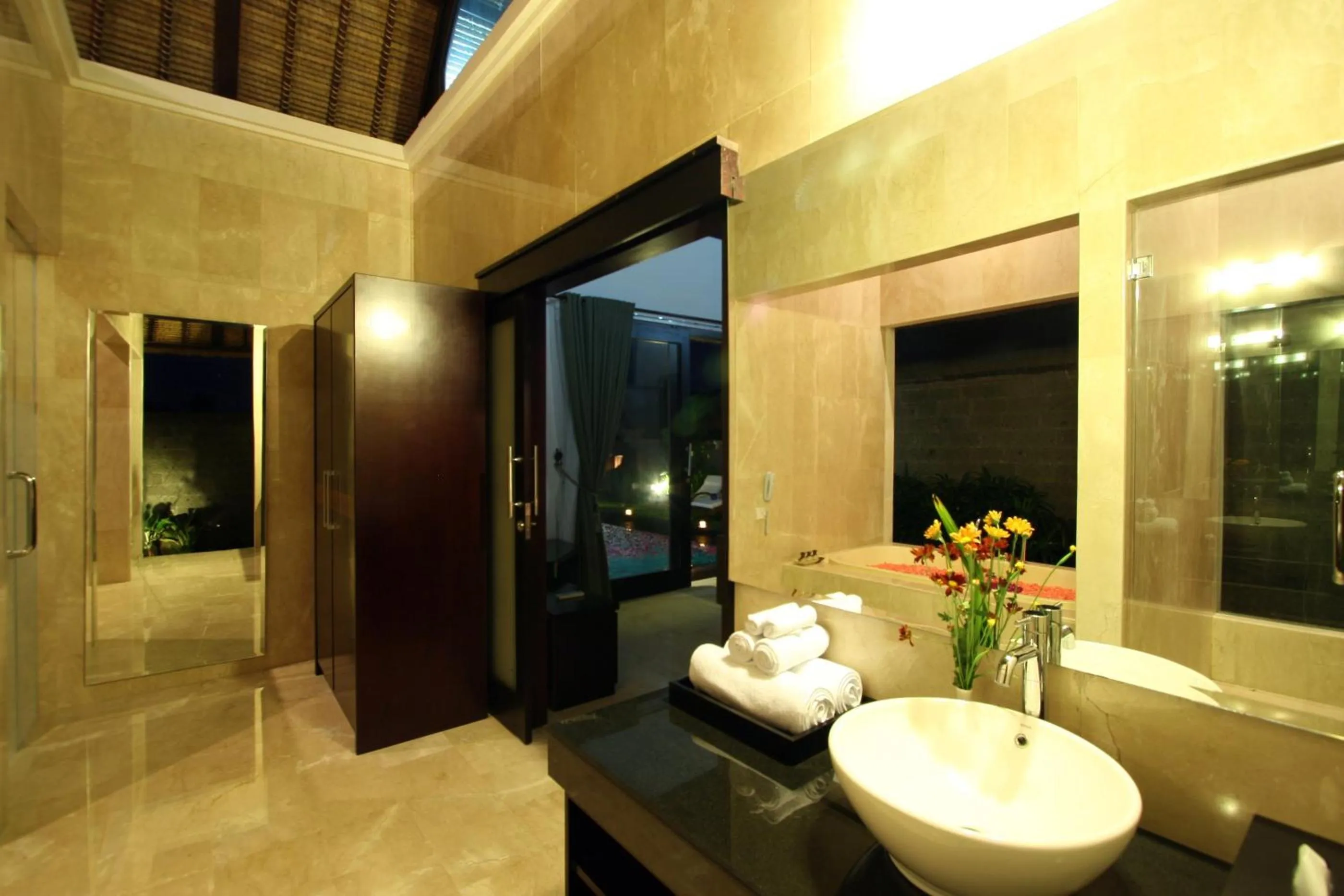 Bathroom in Santi Mandala Villa & Spa