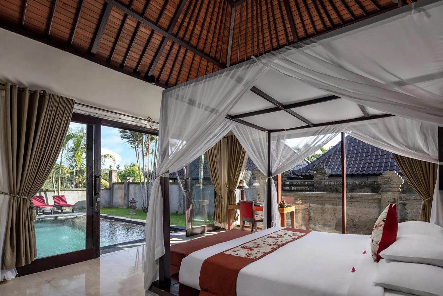 Property building, Bed in Santi Mandala Villa & Spa