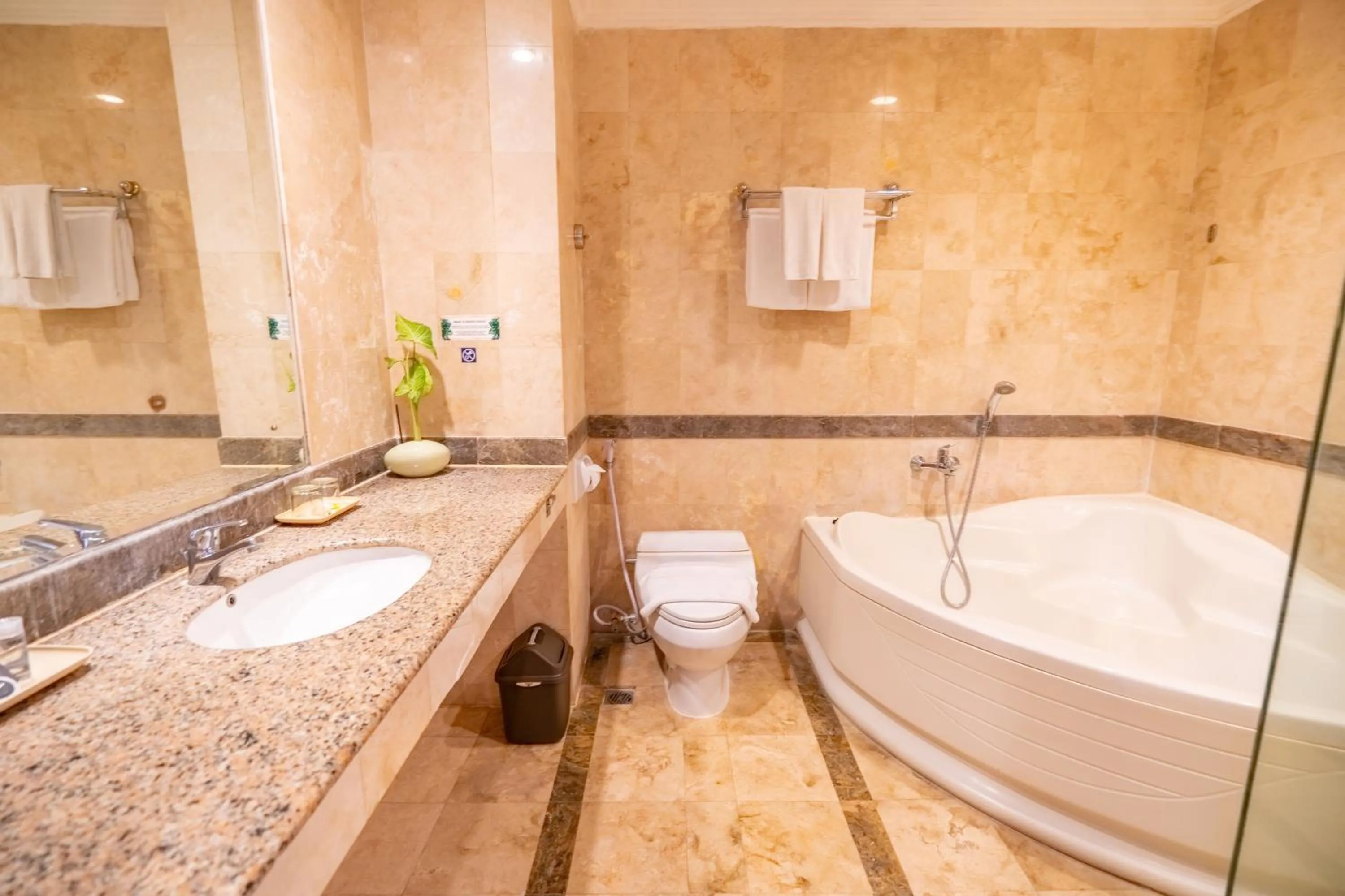 Bathroom in Famous Hotel Kuta Formerly Permata Kuta Hotel