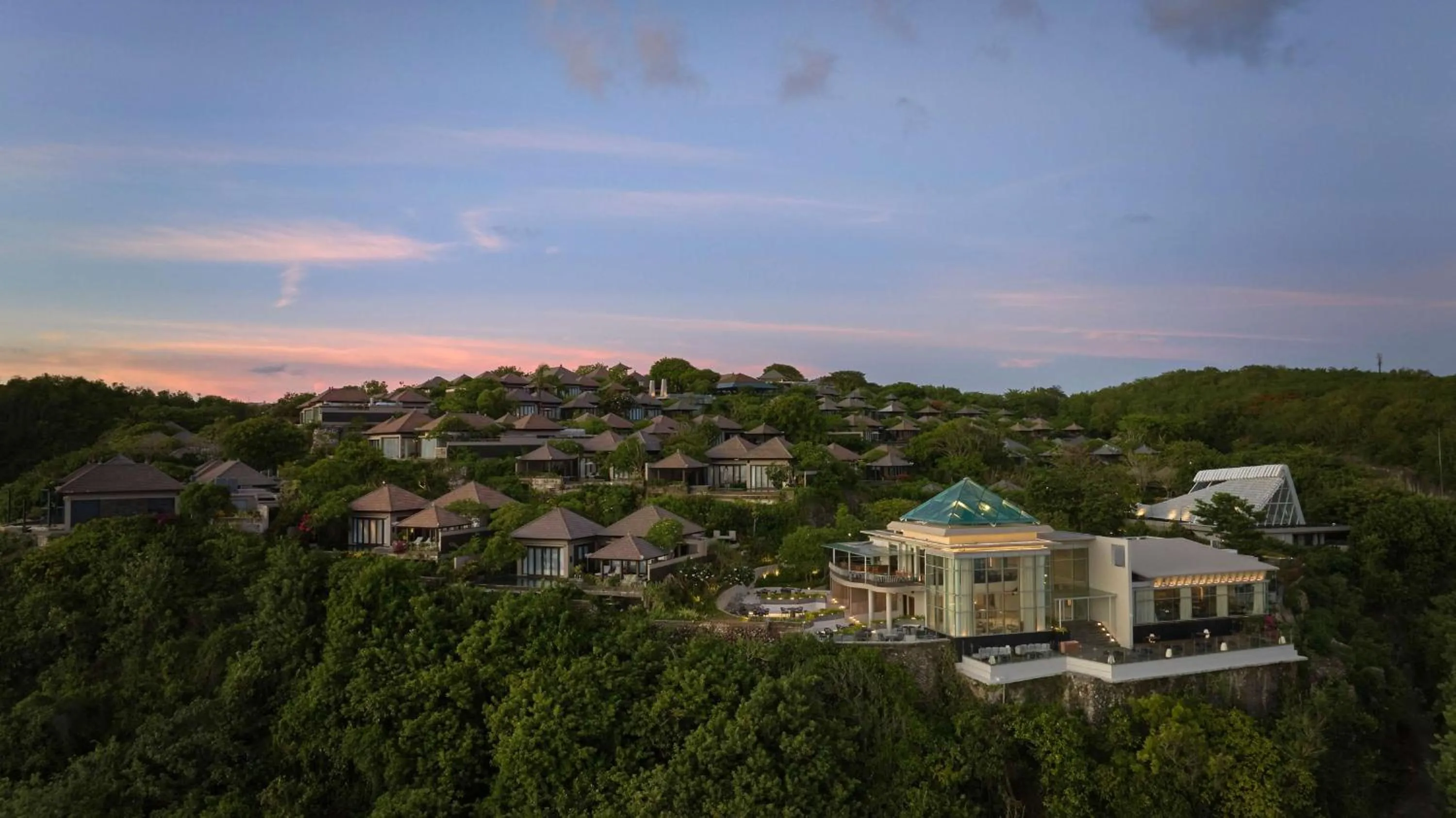 Property building in Umana Bali, LXR Hotels & Resorts