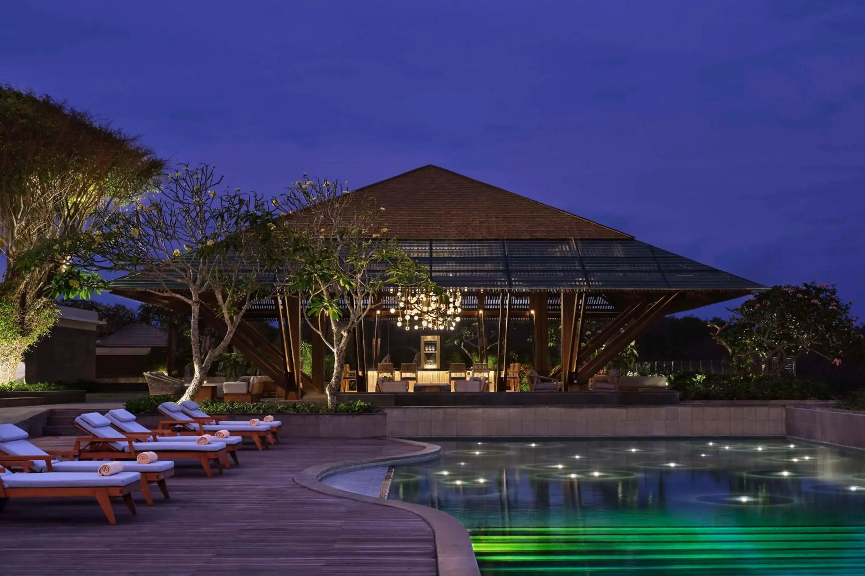 Lounge or bar in Umana Bali, LXR Hotels & Resorts by Hilton Lounge or bar in Umana Bali, LXR Hotels & Resorts by Hilton